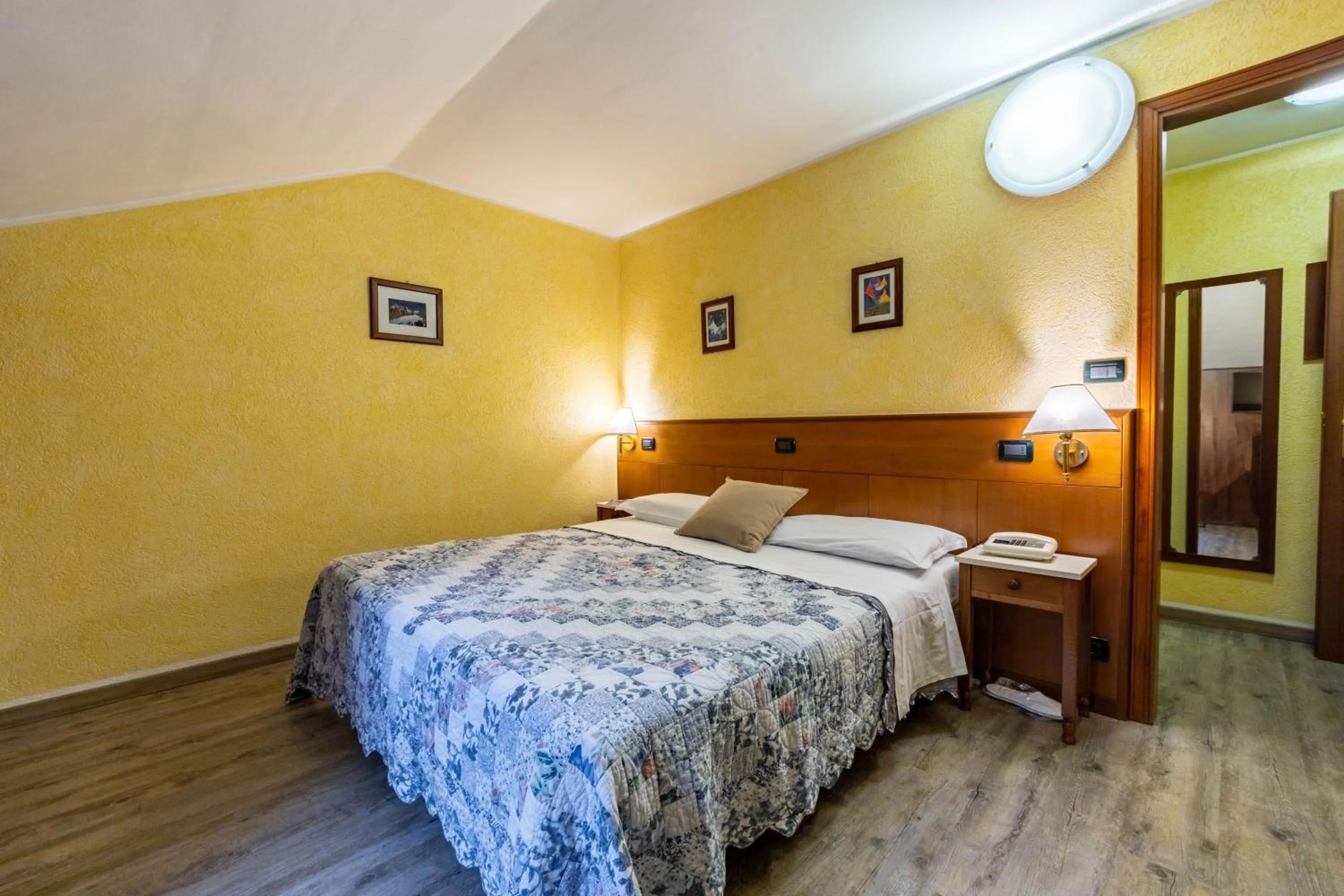 Bedroom, Bed in Hotel Beau Sejour Pré-Saint-Didier