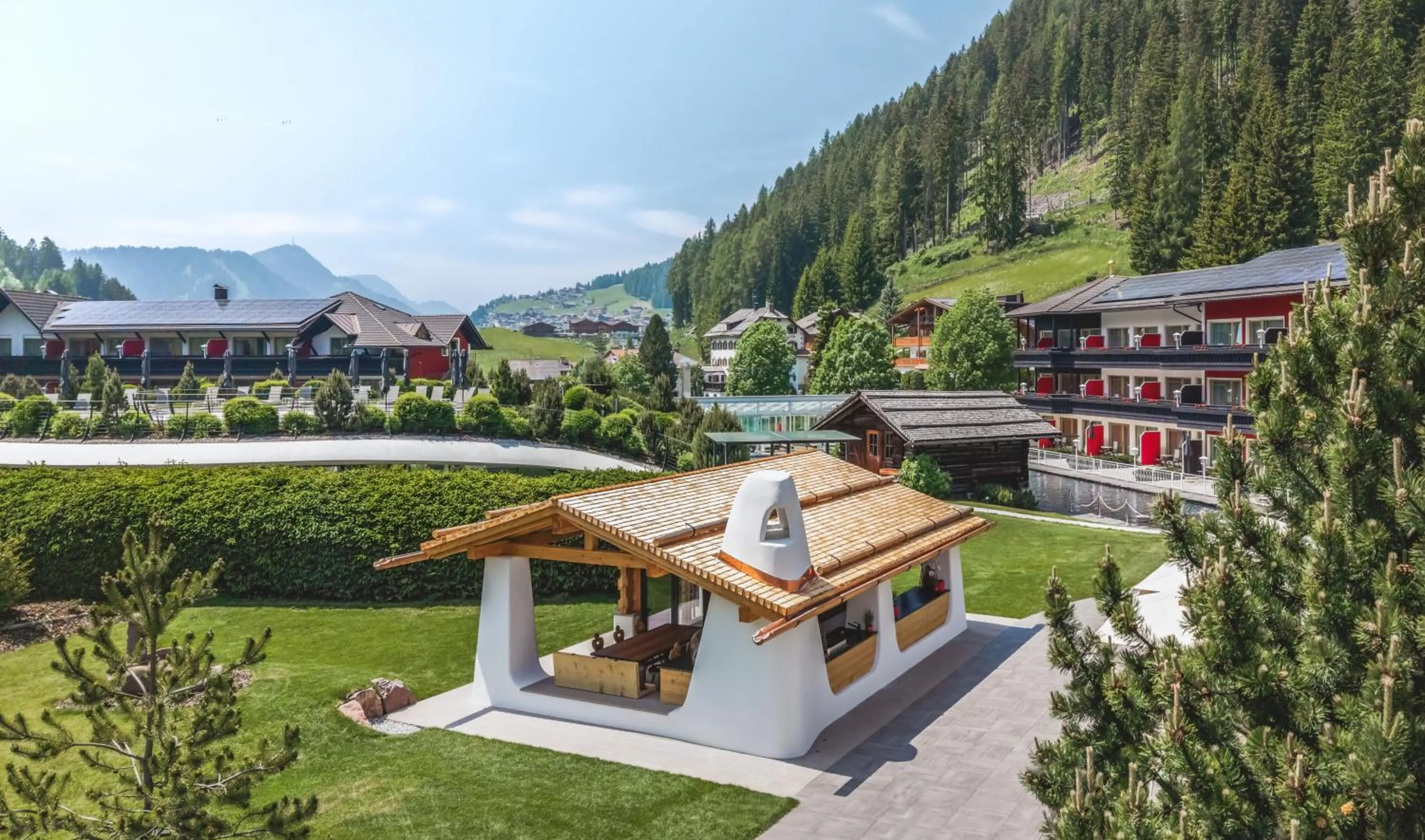 Garden view in Hotel Alpenroyal - The Leading Hotels of the World
