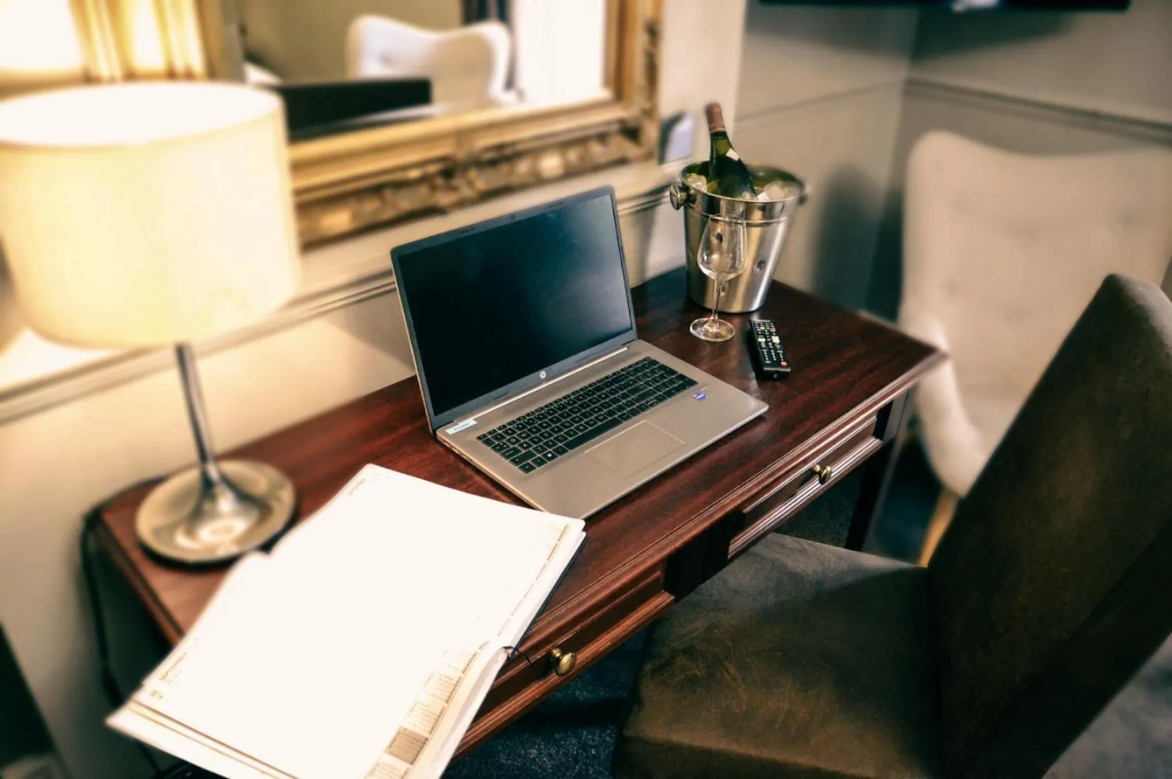 TV and multimedia in Brackenborough Hotel, BW Signature Collection