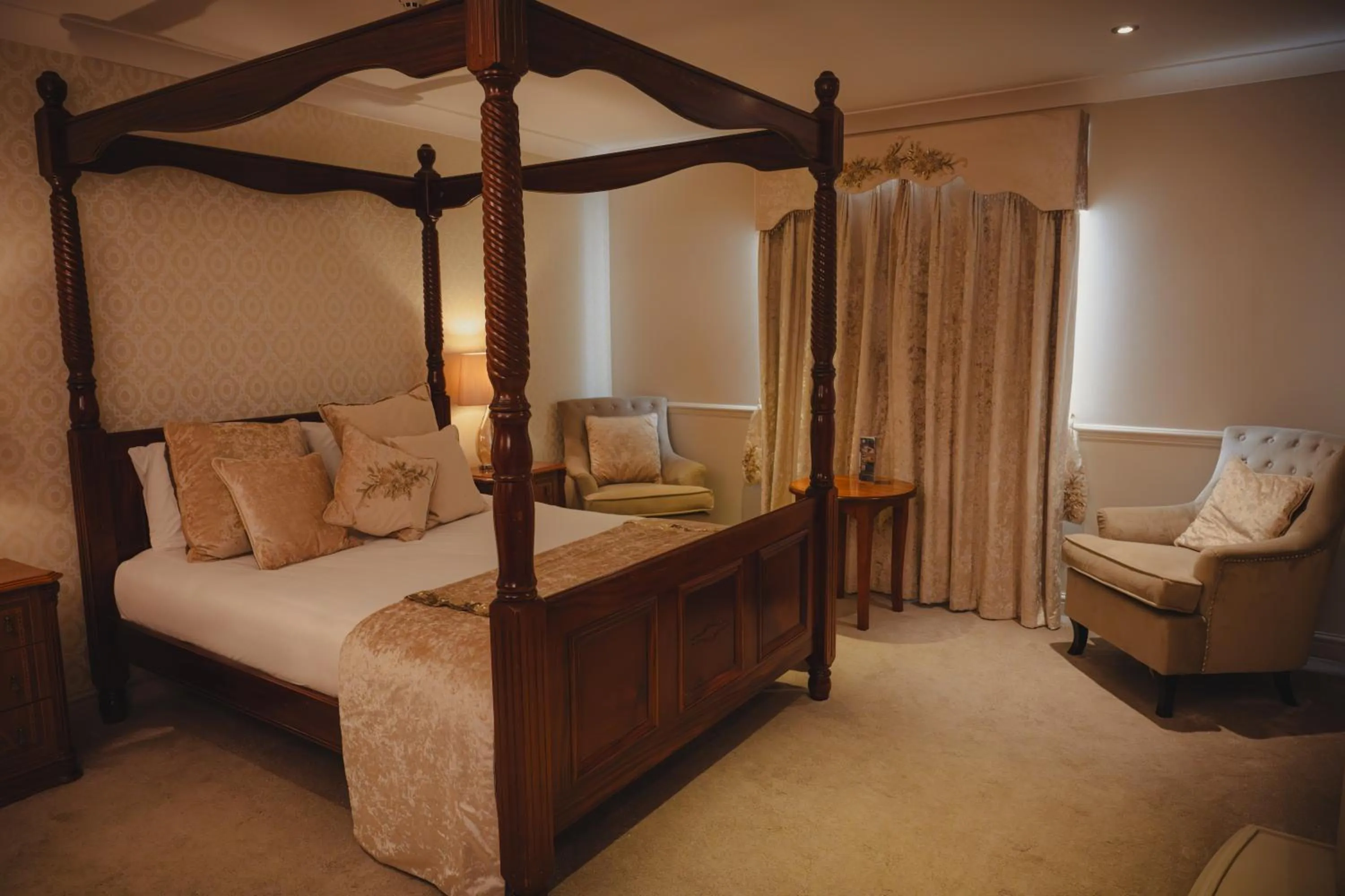 Bed in The Ashbourne Hotel, BW Signature Collection