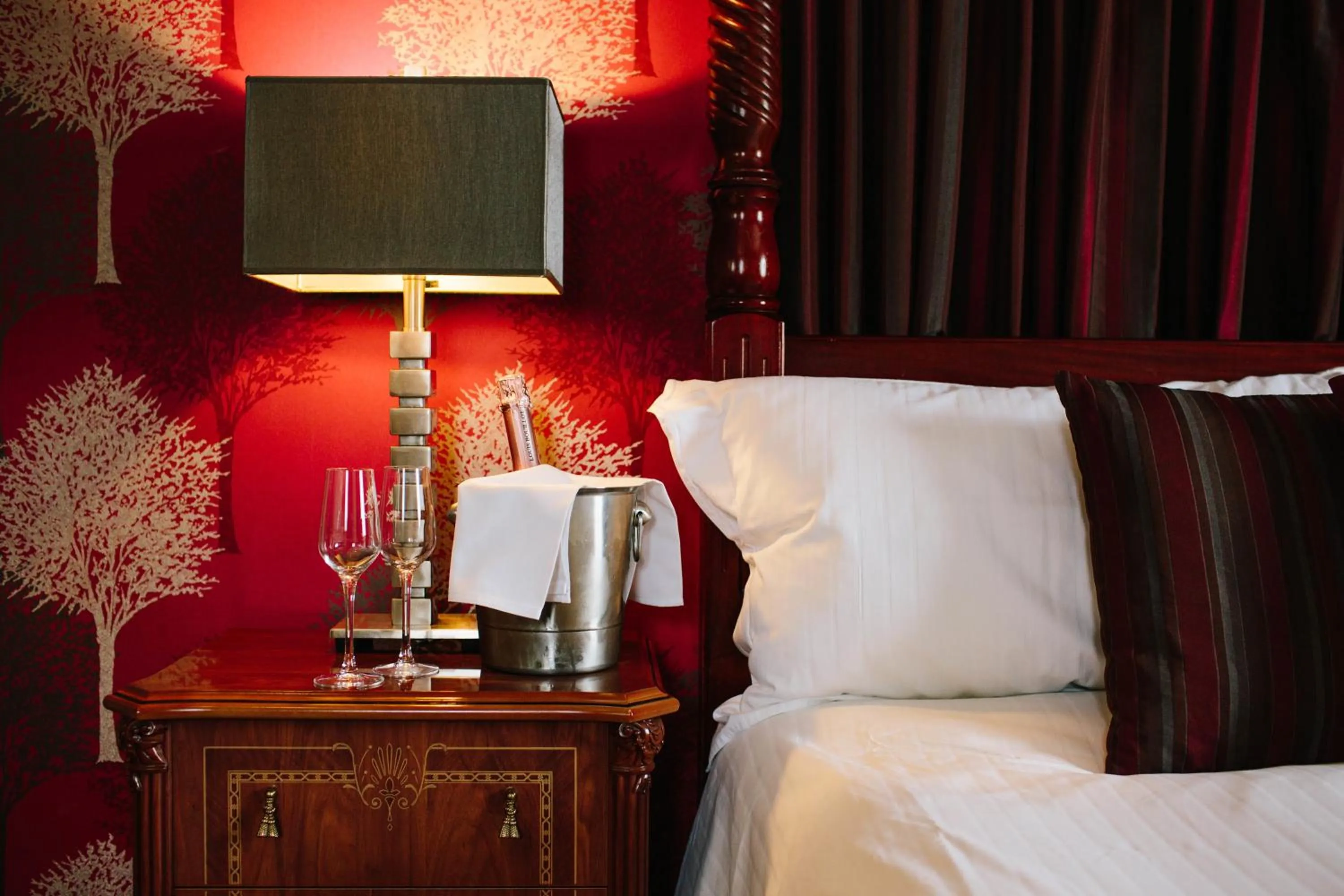 Night, Bed in The Ashbourne Hotel, BW Signature Collection