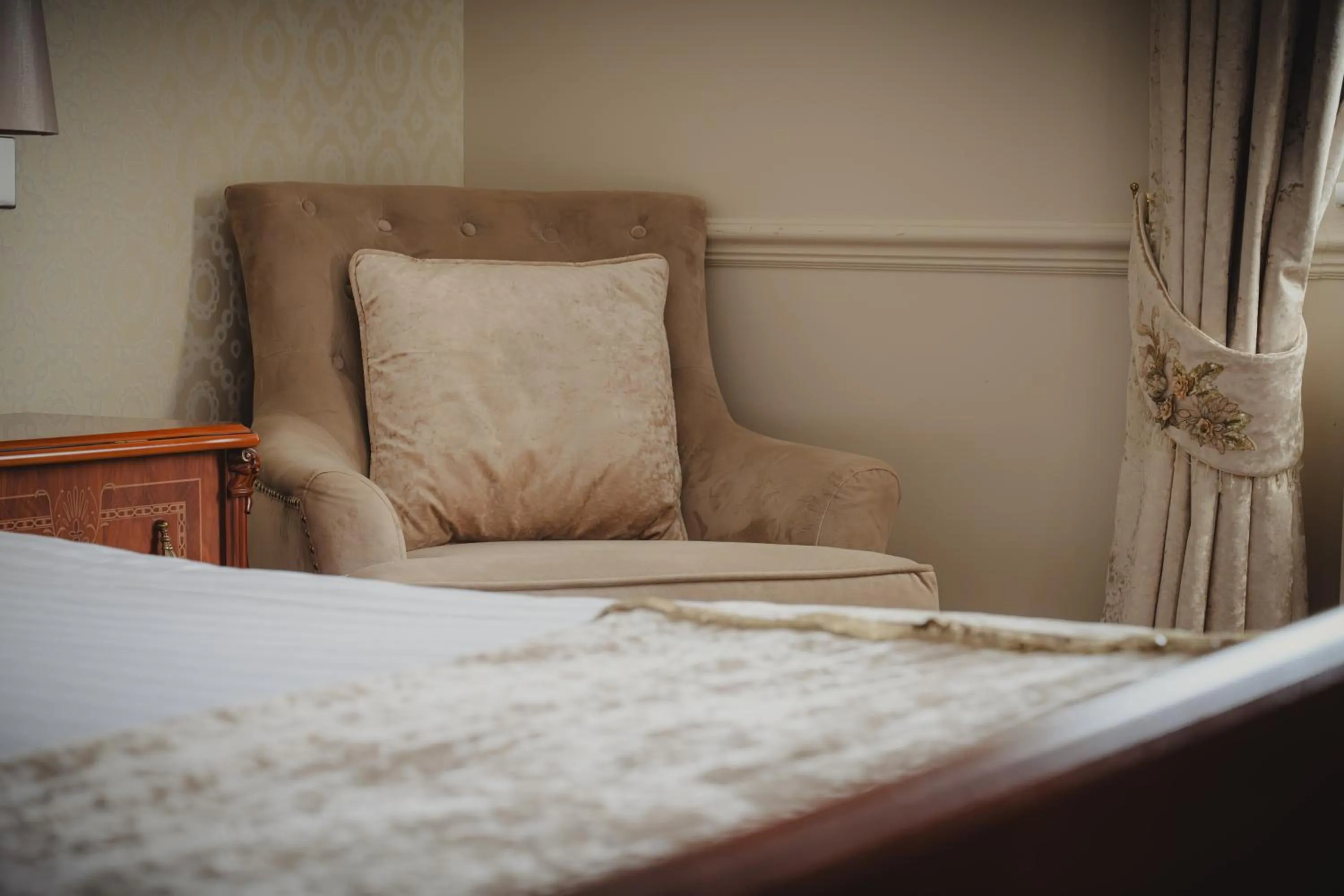 Bed in The Ashbourne Hotel, BW Signature Collection