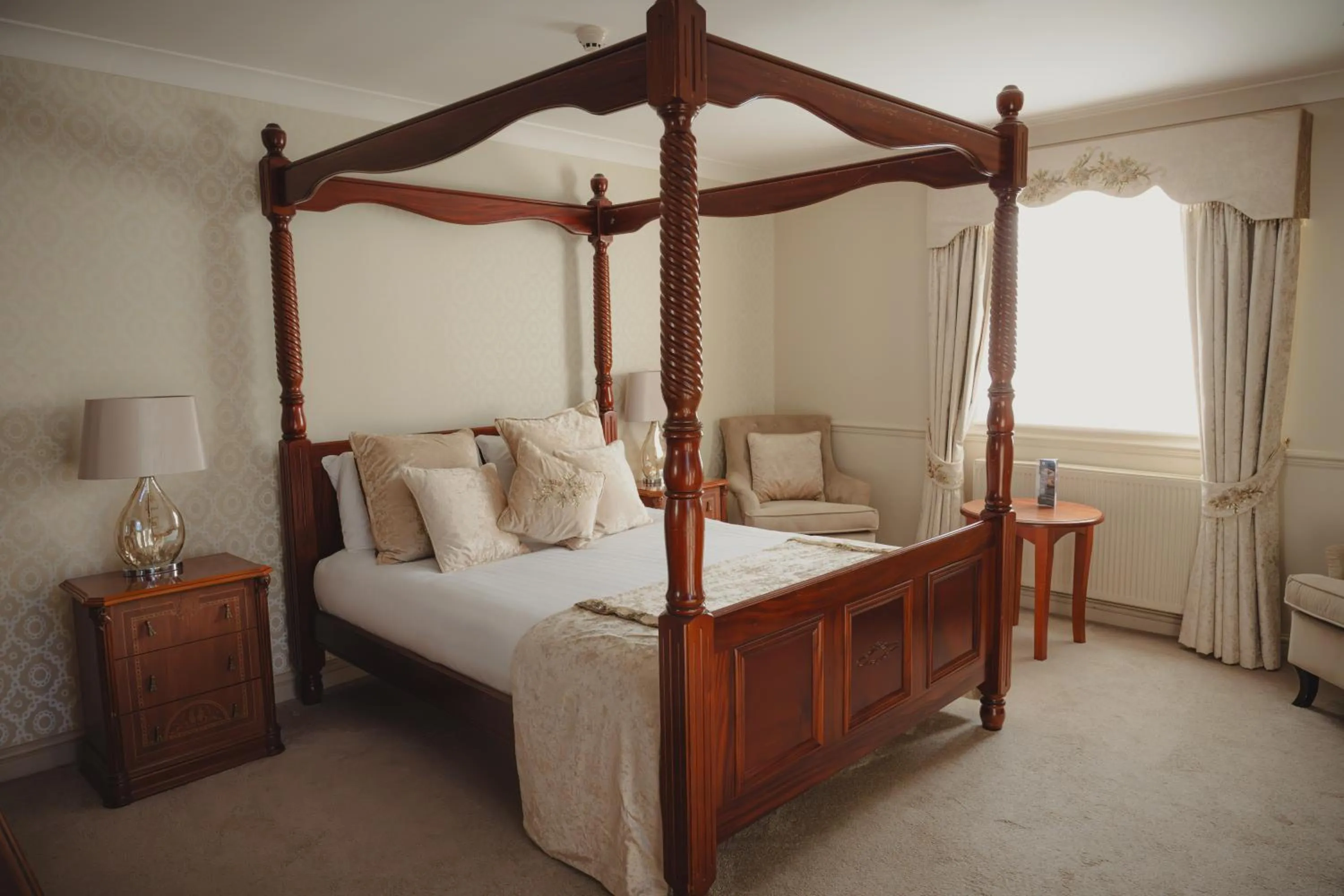 Bedroom, Bed in The Ashbourne Hotel, BW Signature Collection