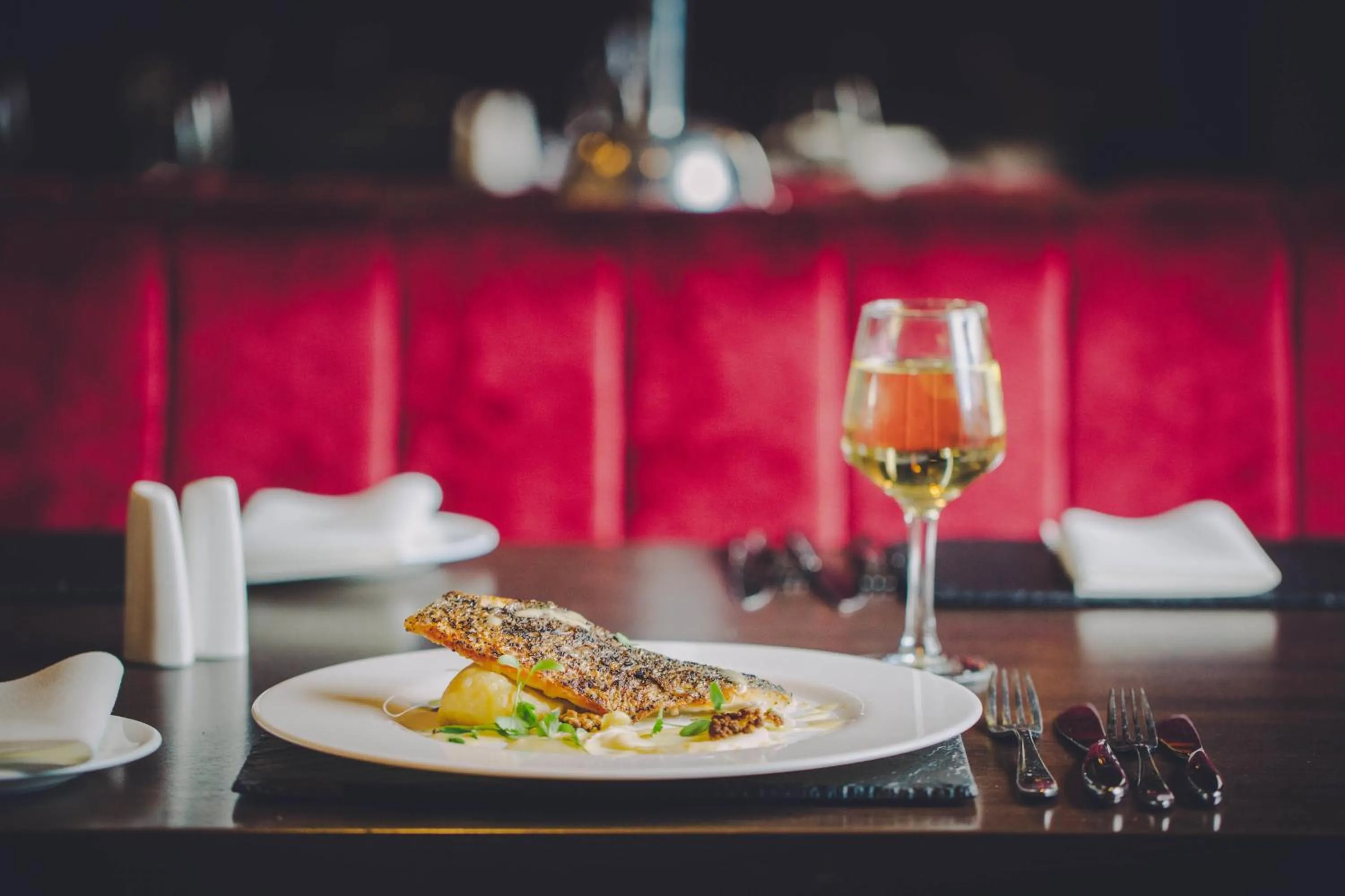 Restaurant/places to eat in The Ashbourne Hotel, BW Signature Collection