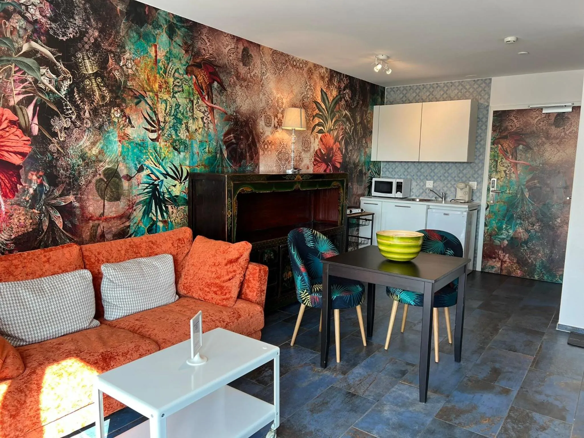 Photo of the whole room in smartroom Rössli Hunzenschwil