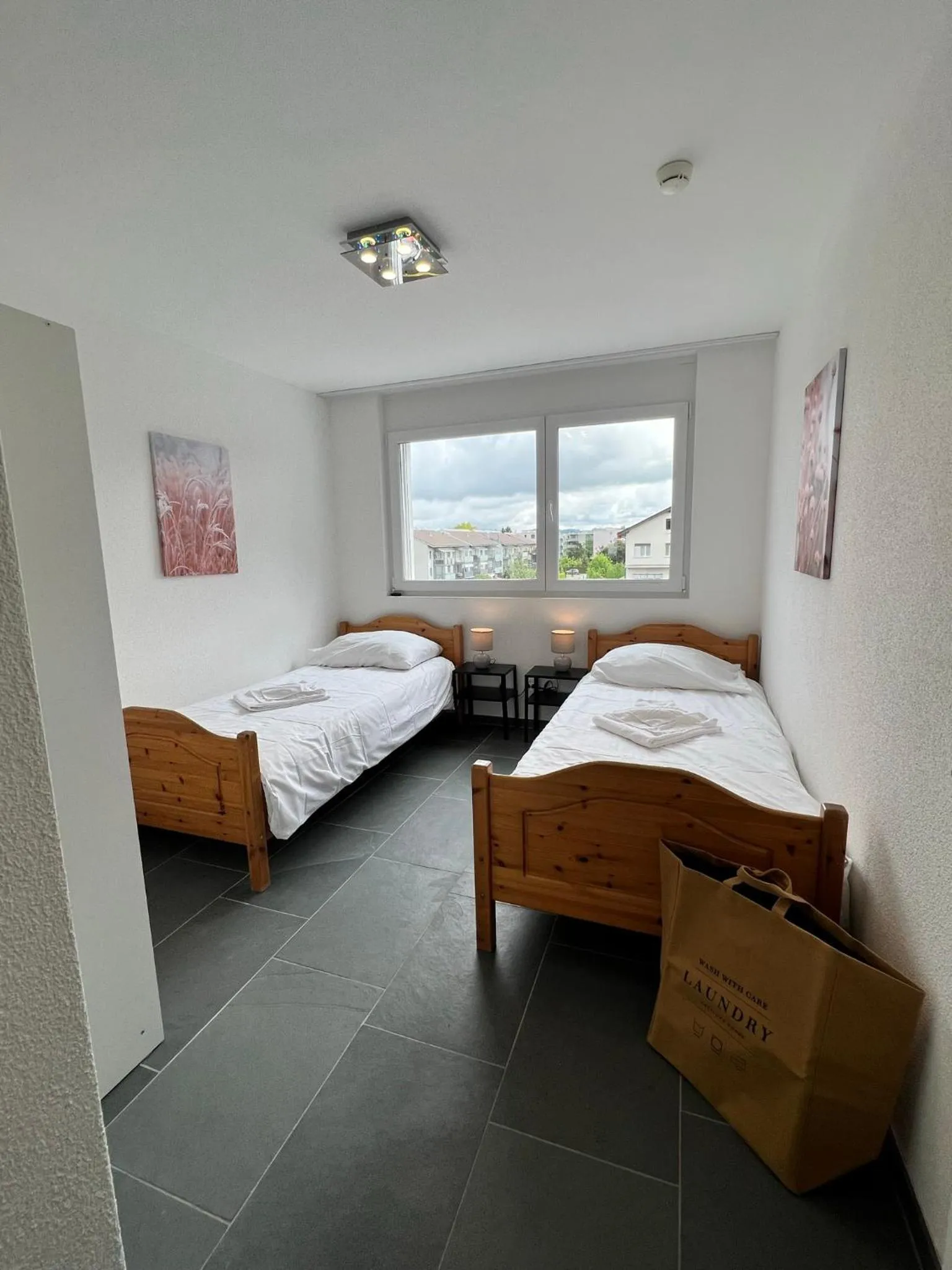 Bedroom, Bed in smartroom Rössli Hunzenschwil