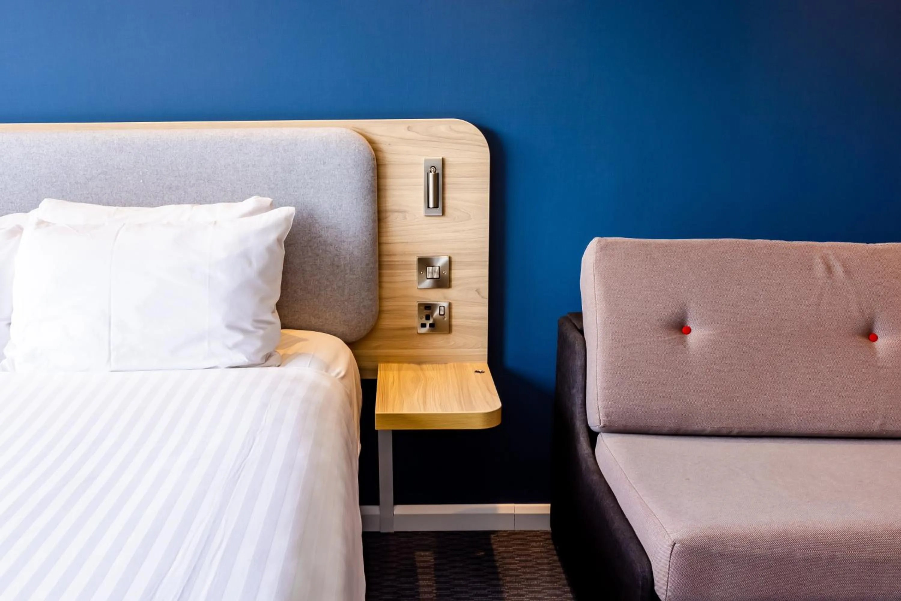 Photo of the whole room, Bed in Holiday Inn Express Norwich by IHG