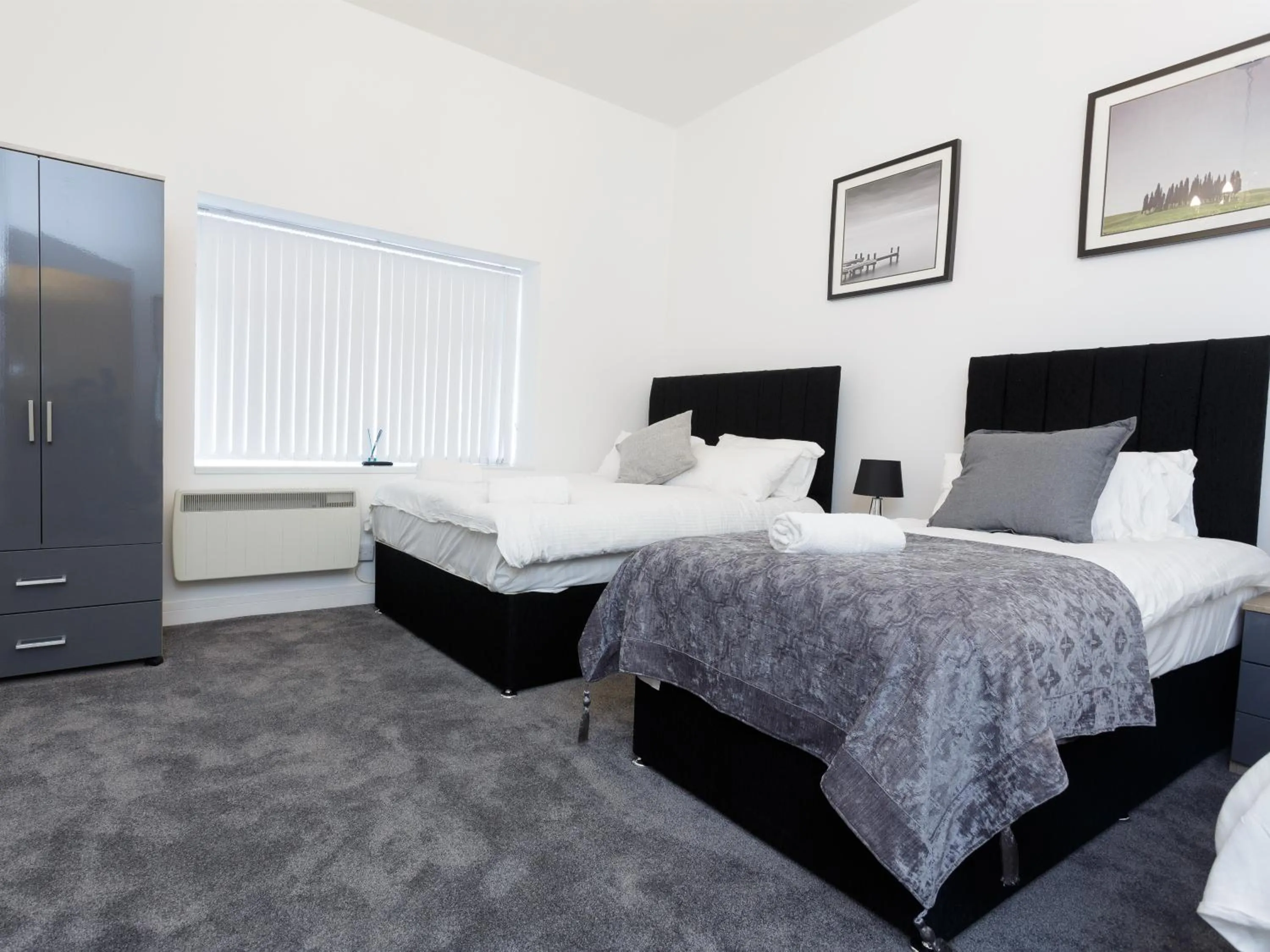 Bedroom, Bed in Live in Leeds Greenhill Bungalows
