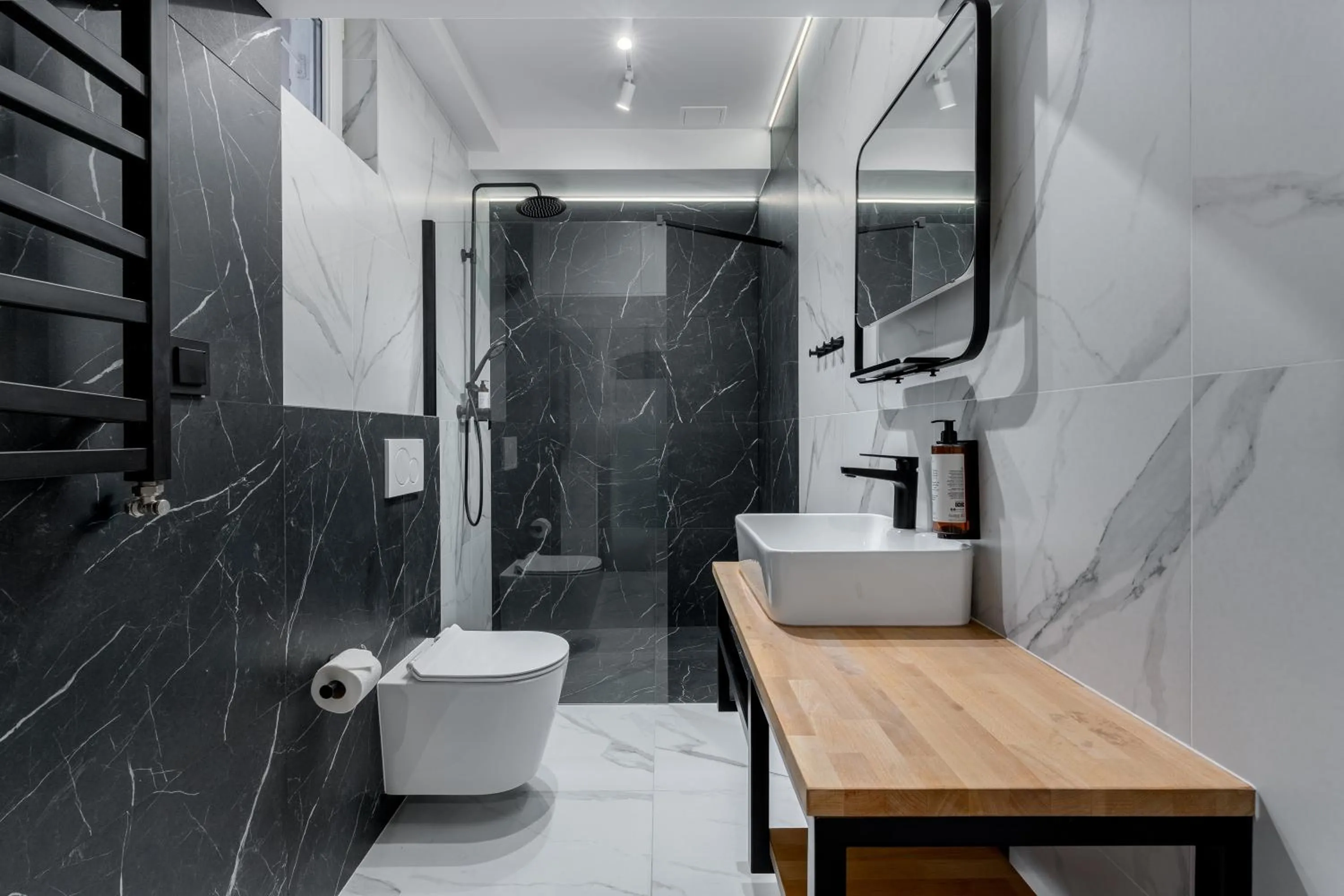 Shower in Wawel Boutique Residence - Krakow Old Town