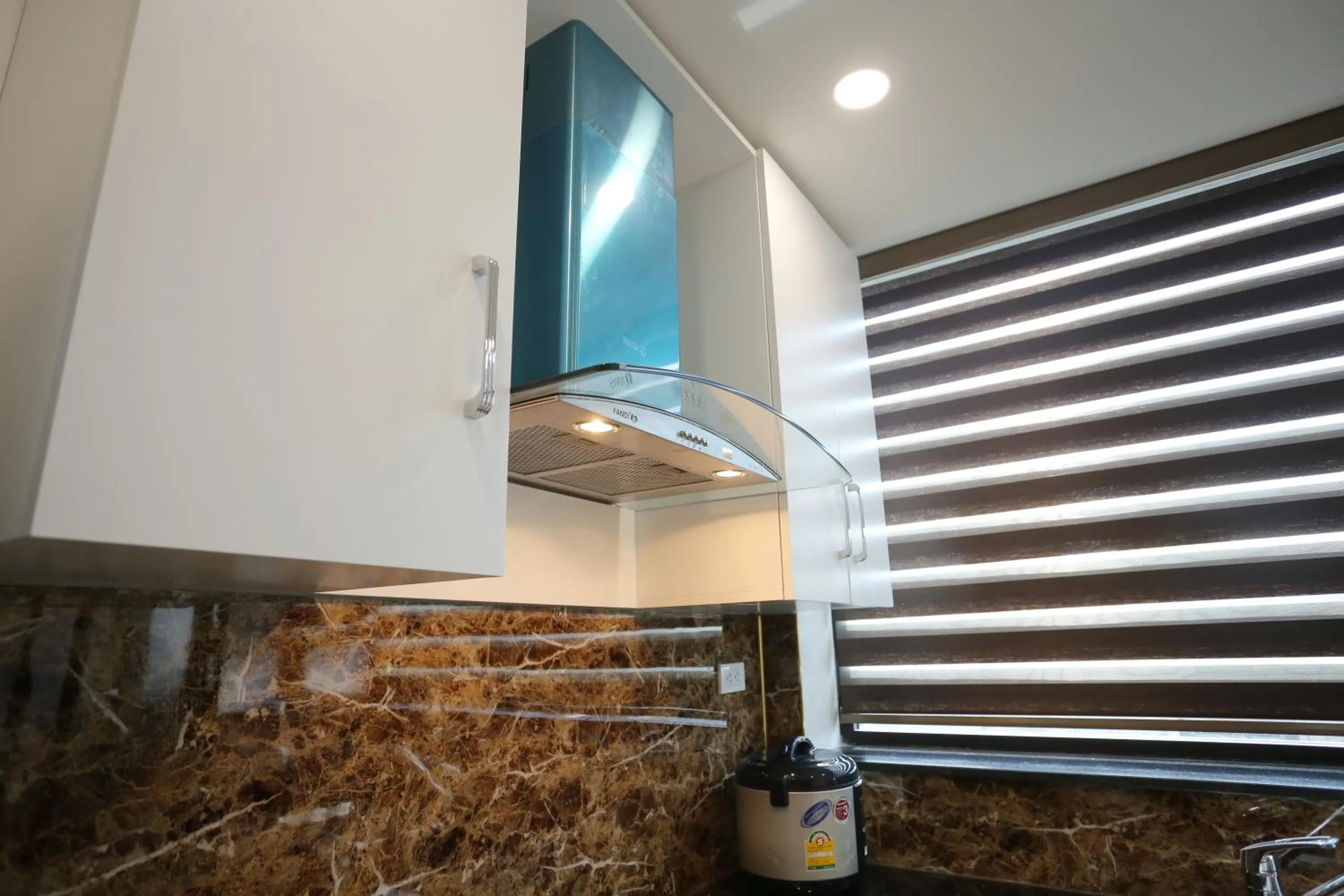 Kitchen or kitchenette in Cat Linh ARL55 Hotel