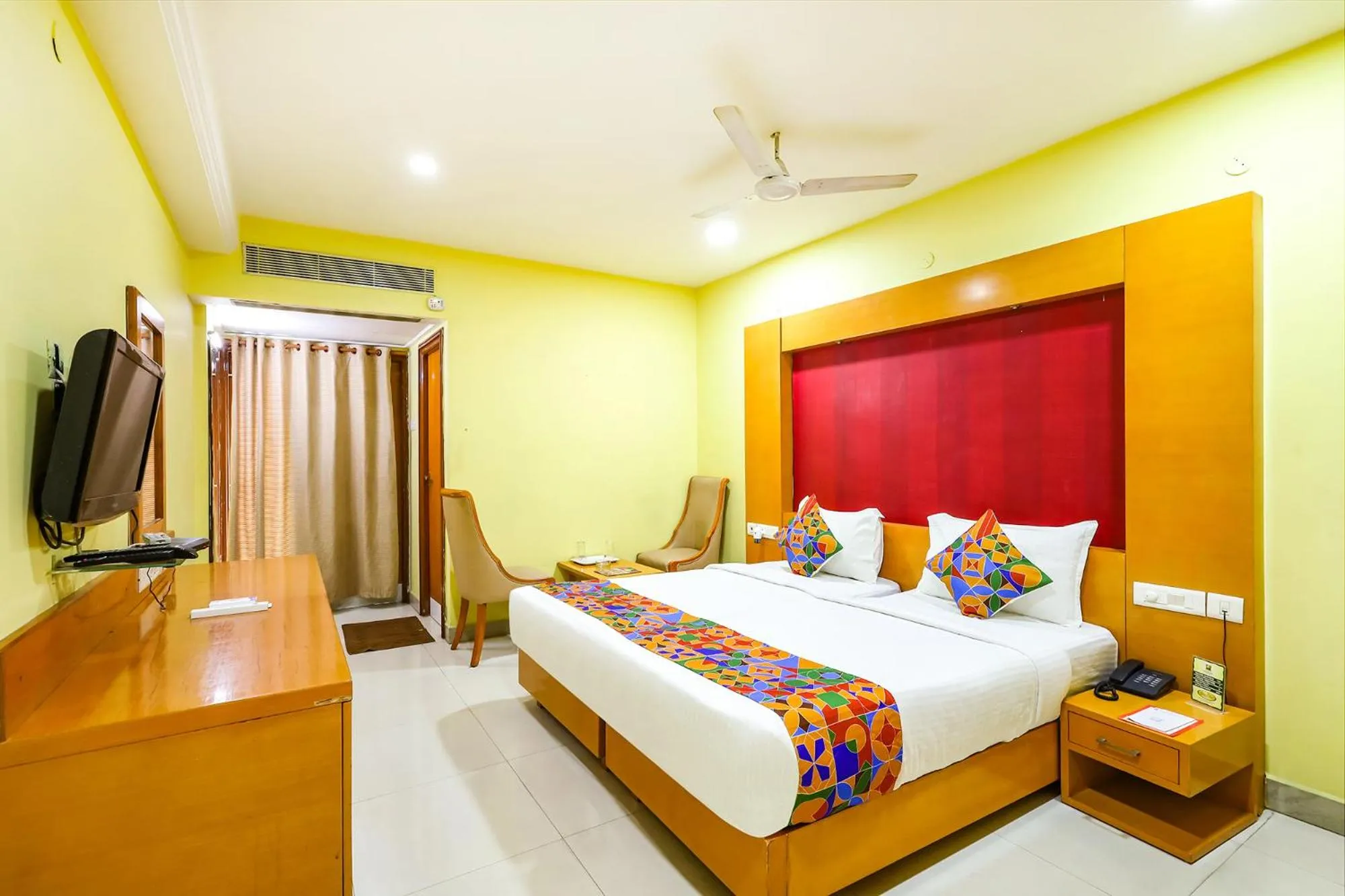 Bed in Fabhotel Prime Mahalaya Residency - Nr Pallavaram Railway Station