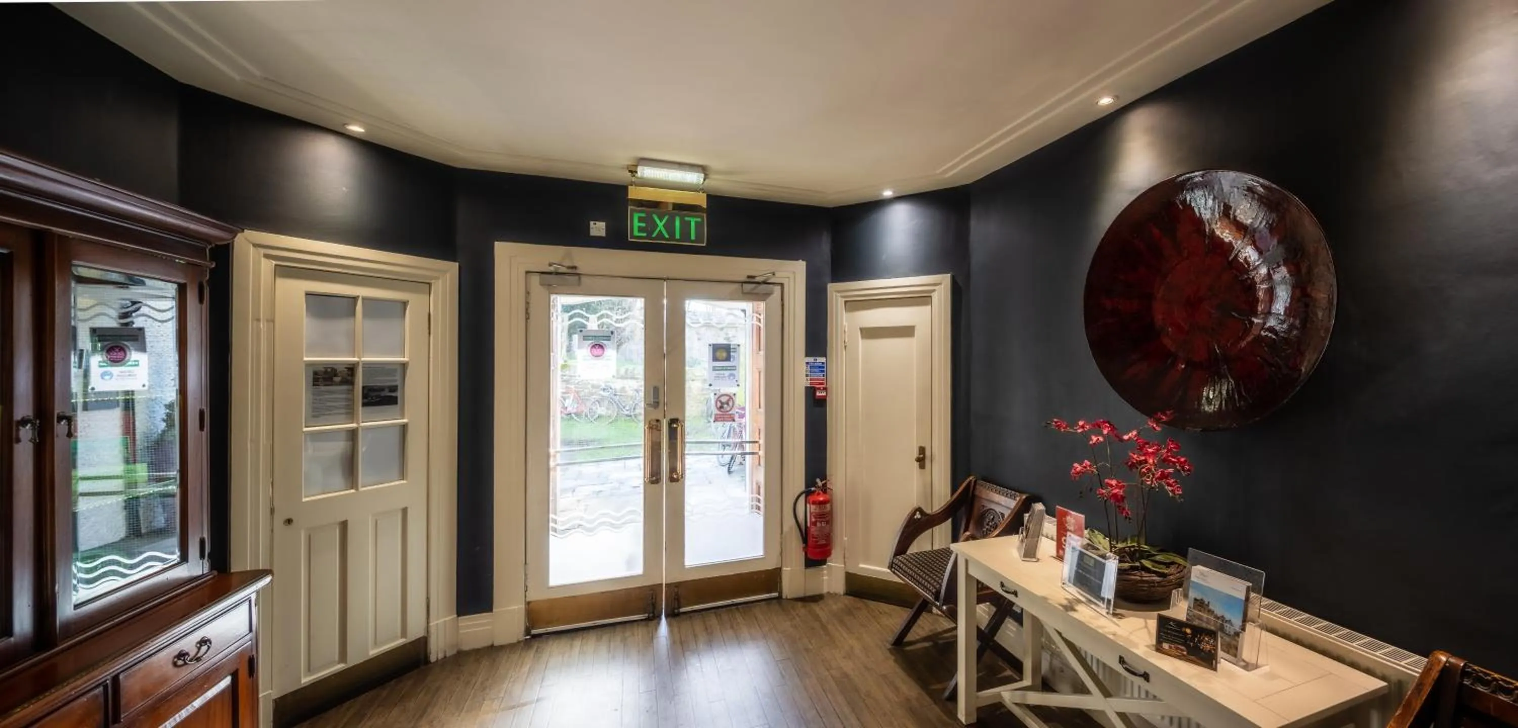 Lobby or reception in Karma Lake Of Menteith Hotel