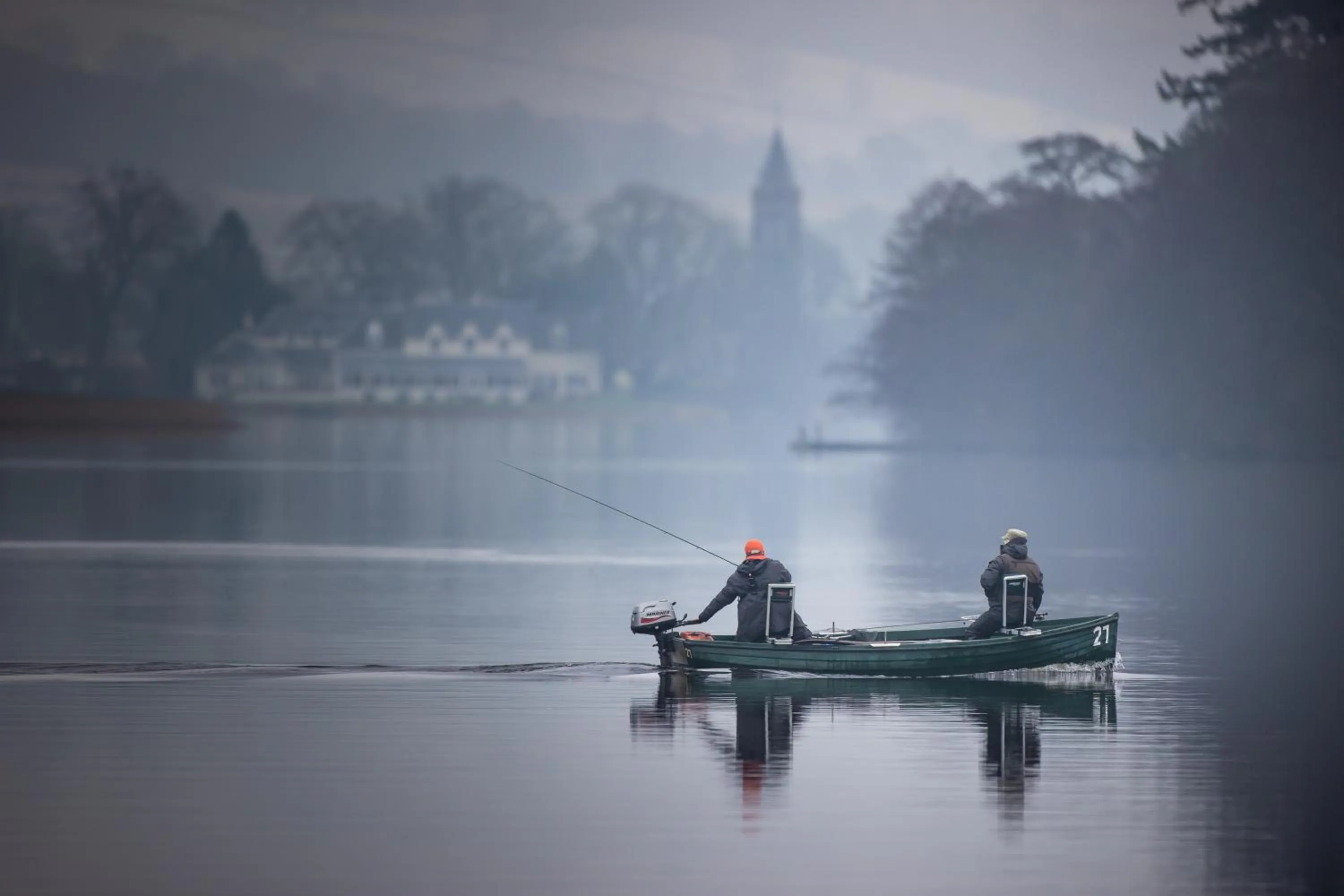 People in Karma Lake Of Menteith Hotel