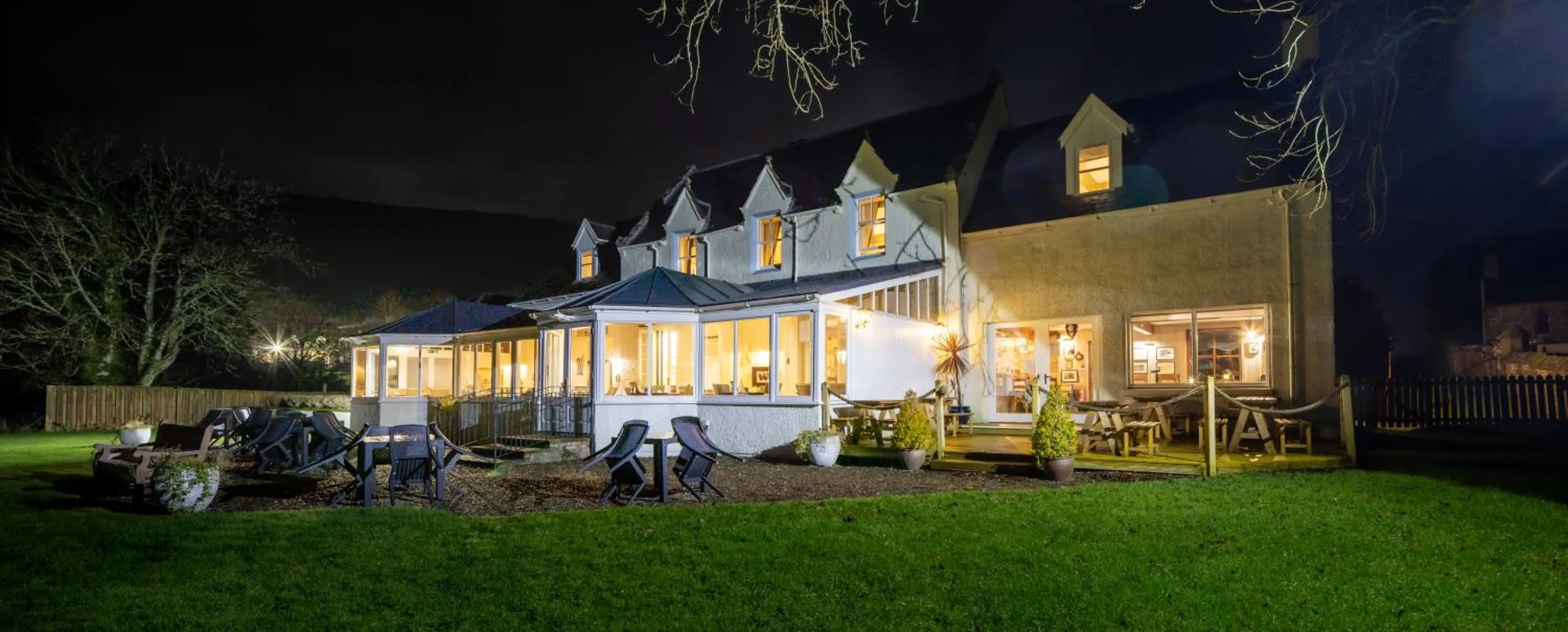 Property building in Karma Lake Of Menteith Hotel