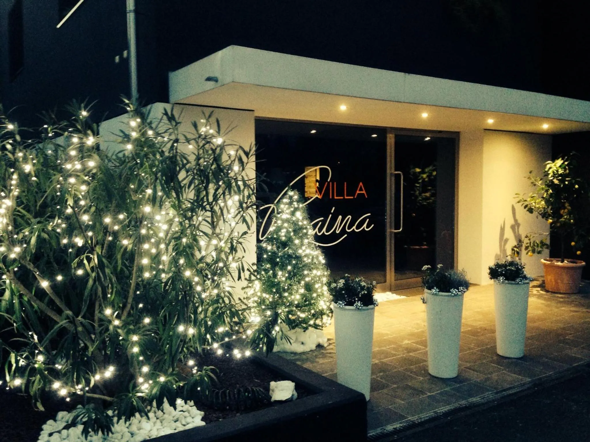 Facade/entrance in Villa Regina