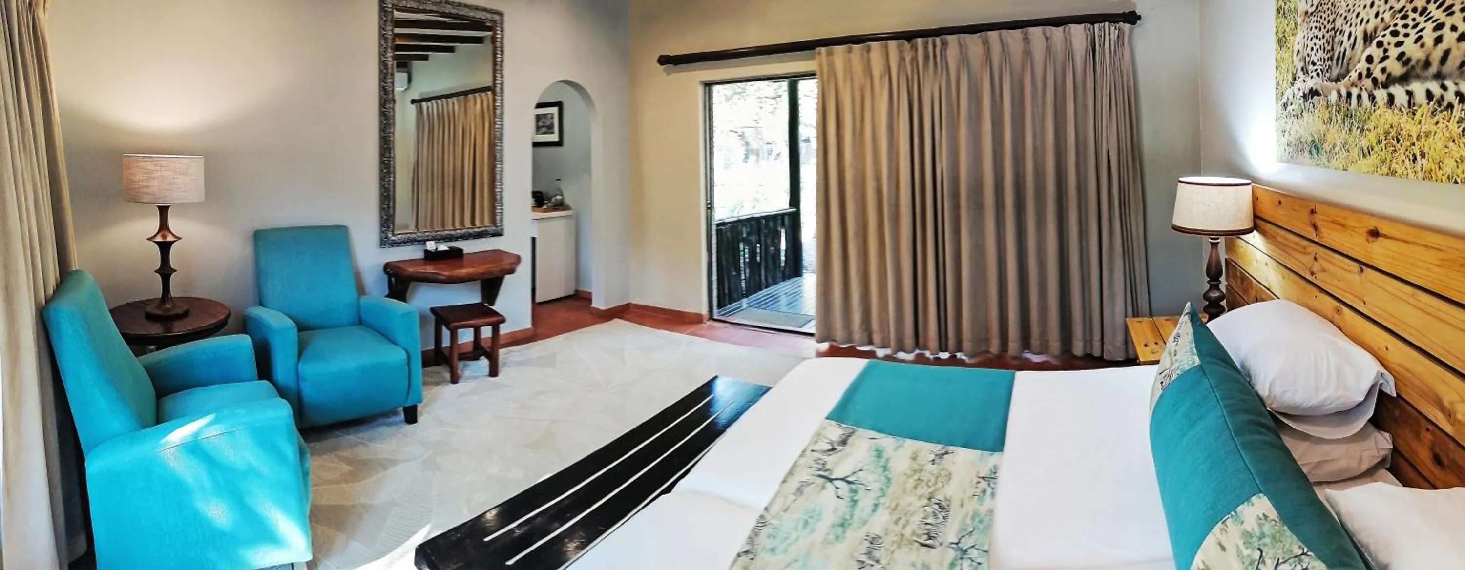 Bed in Emdoneni Lodge with Zululand Cat Conservation Project