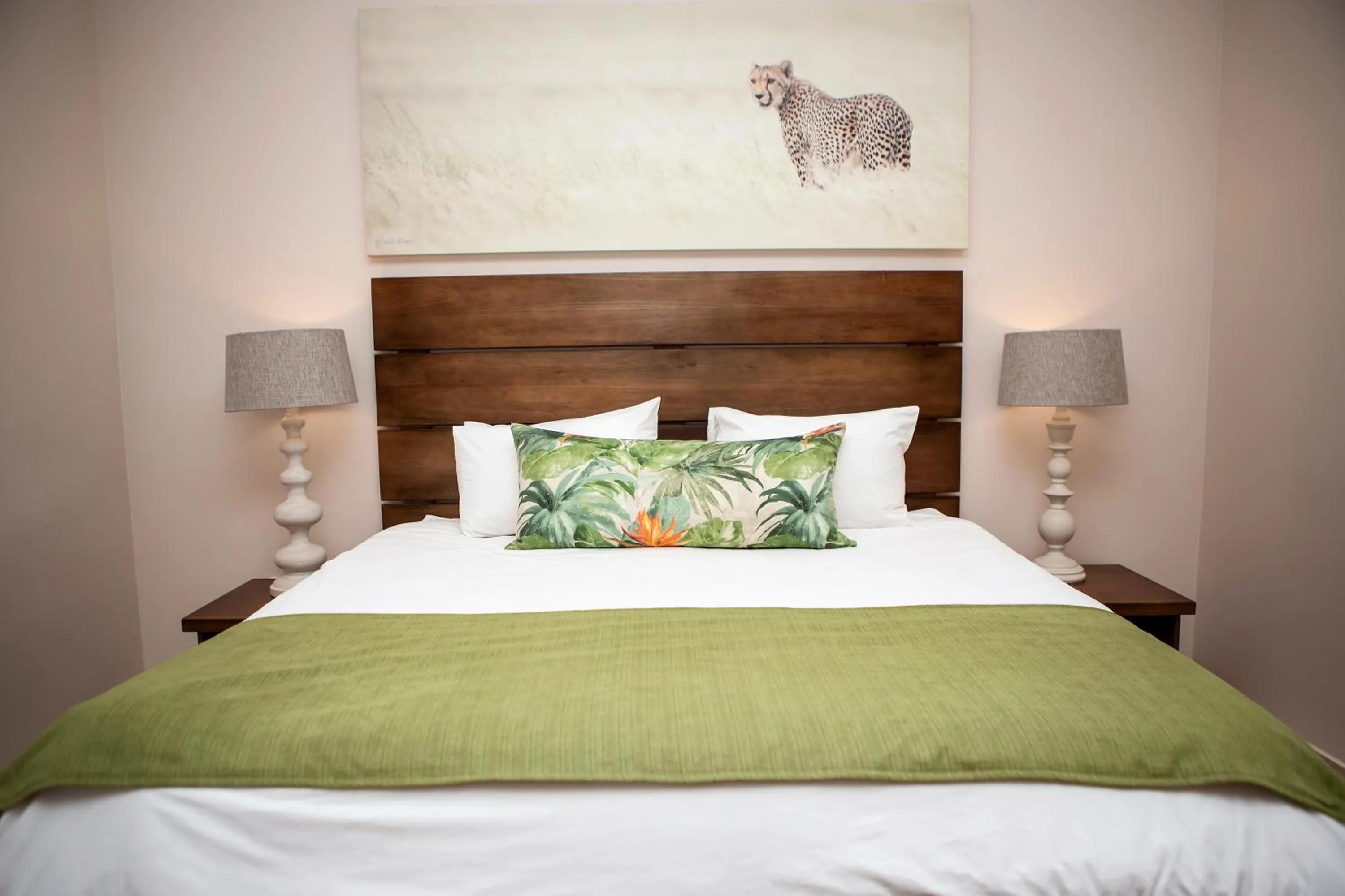 Bed in Emdoneni Lodge with Zululand Cat Conservation Project