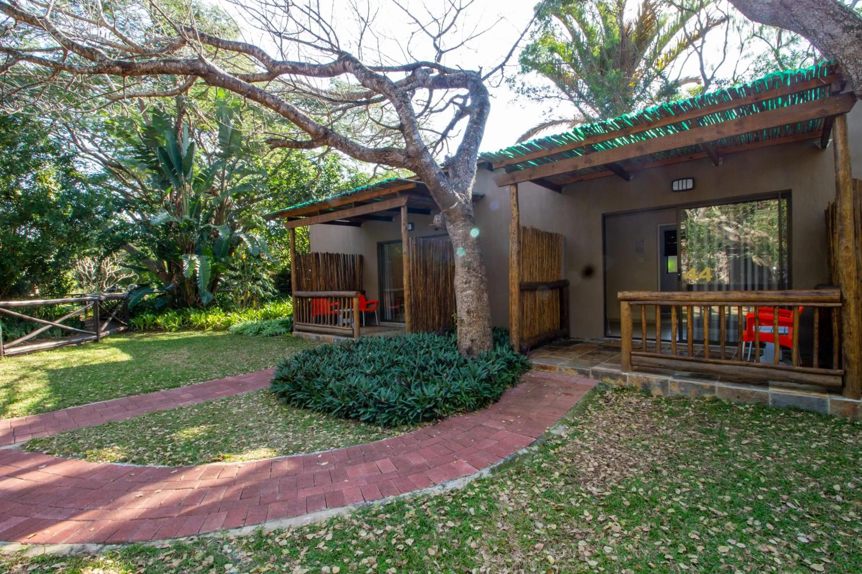 Property building in Emdoneni Lodge with Zululand Cat Conservation Project