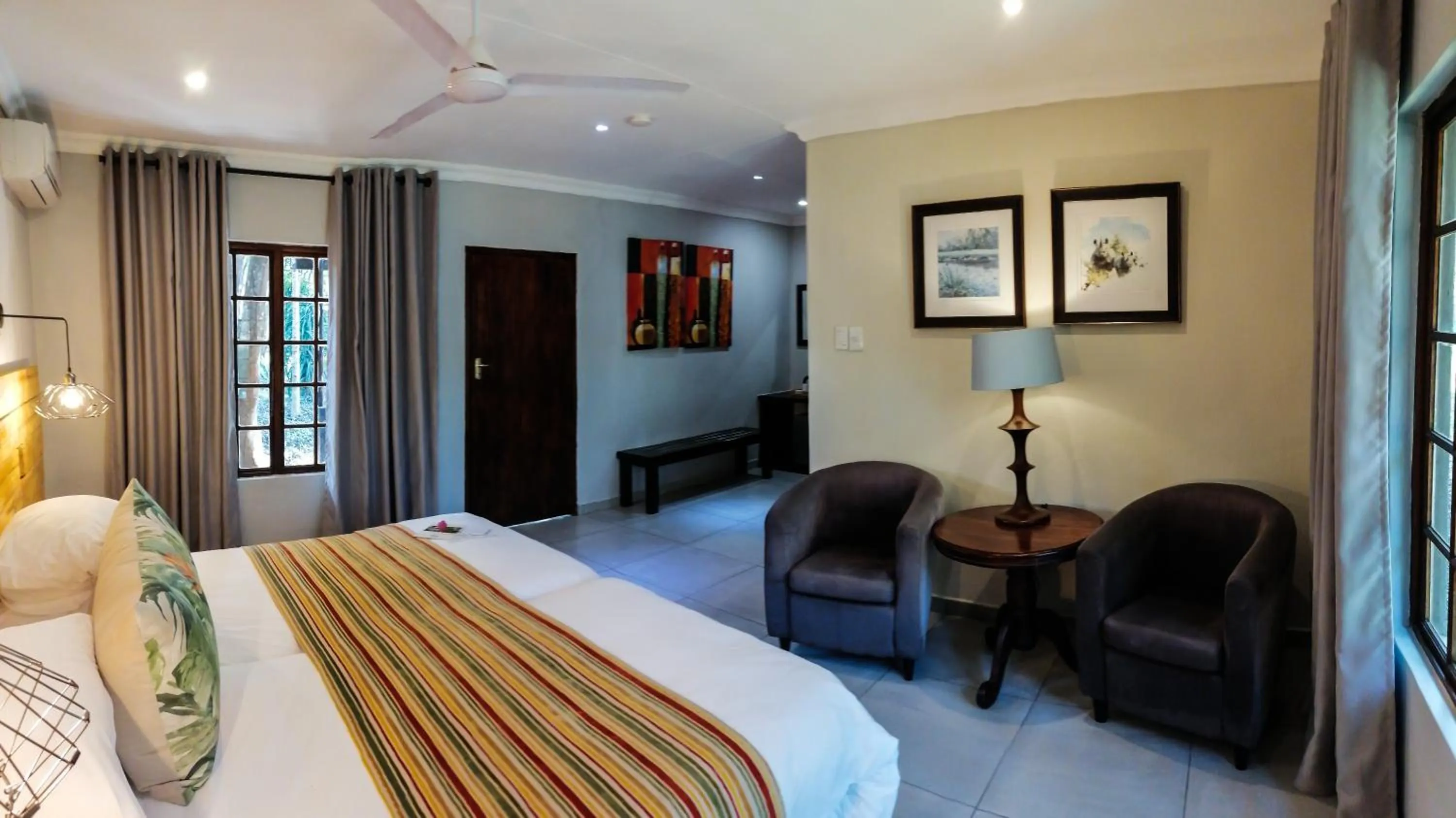 Bed in Emdoneni Lodge with Zululand Cat Conservation Project