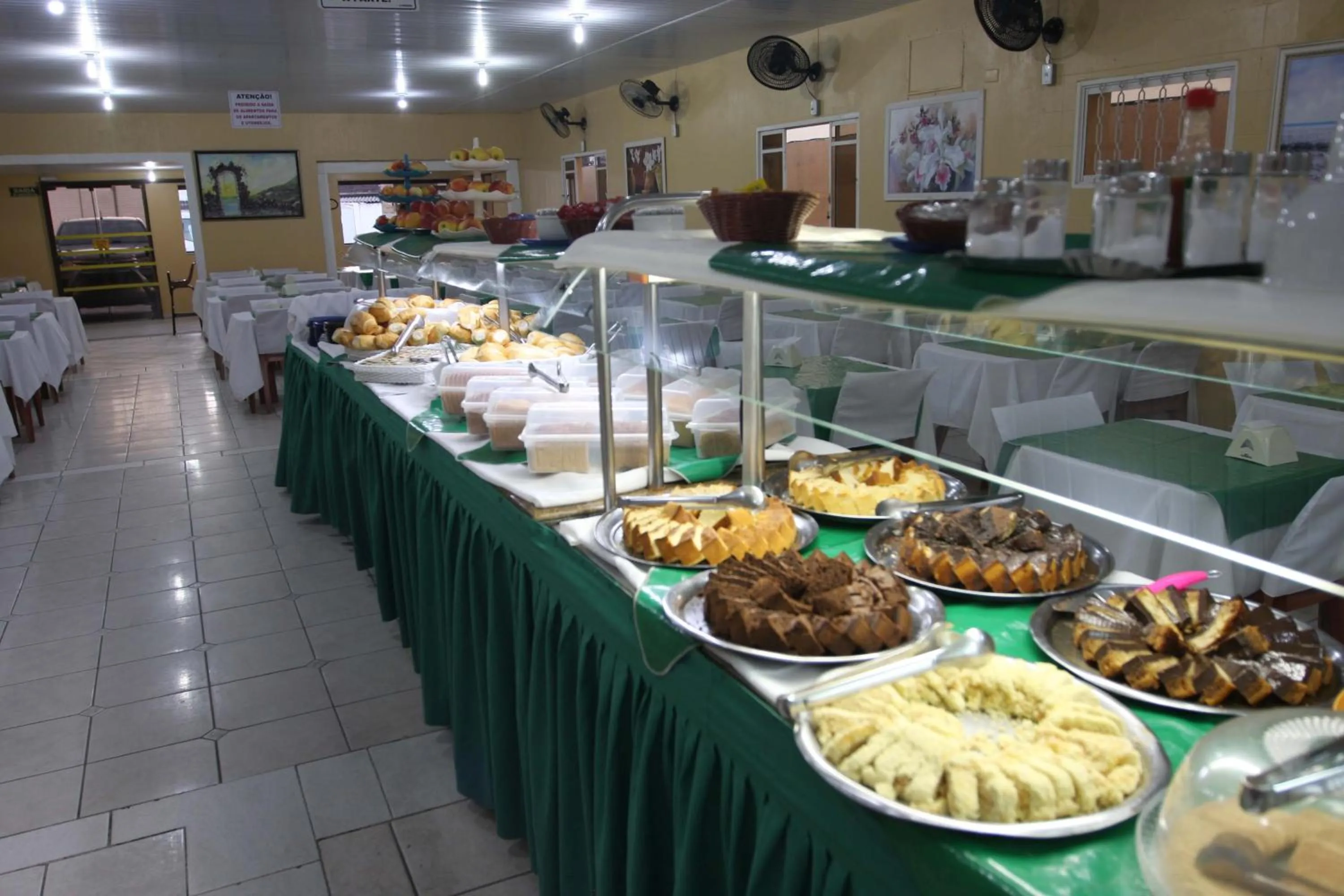 Breakfast in Hotel Mar