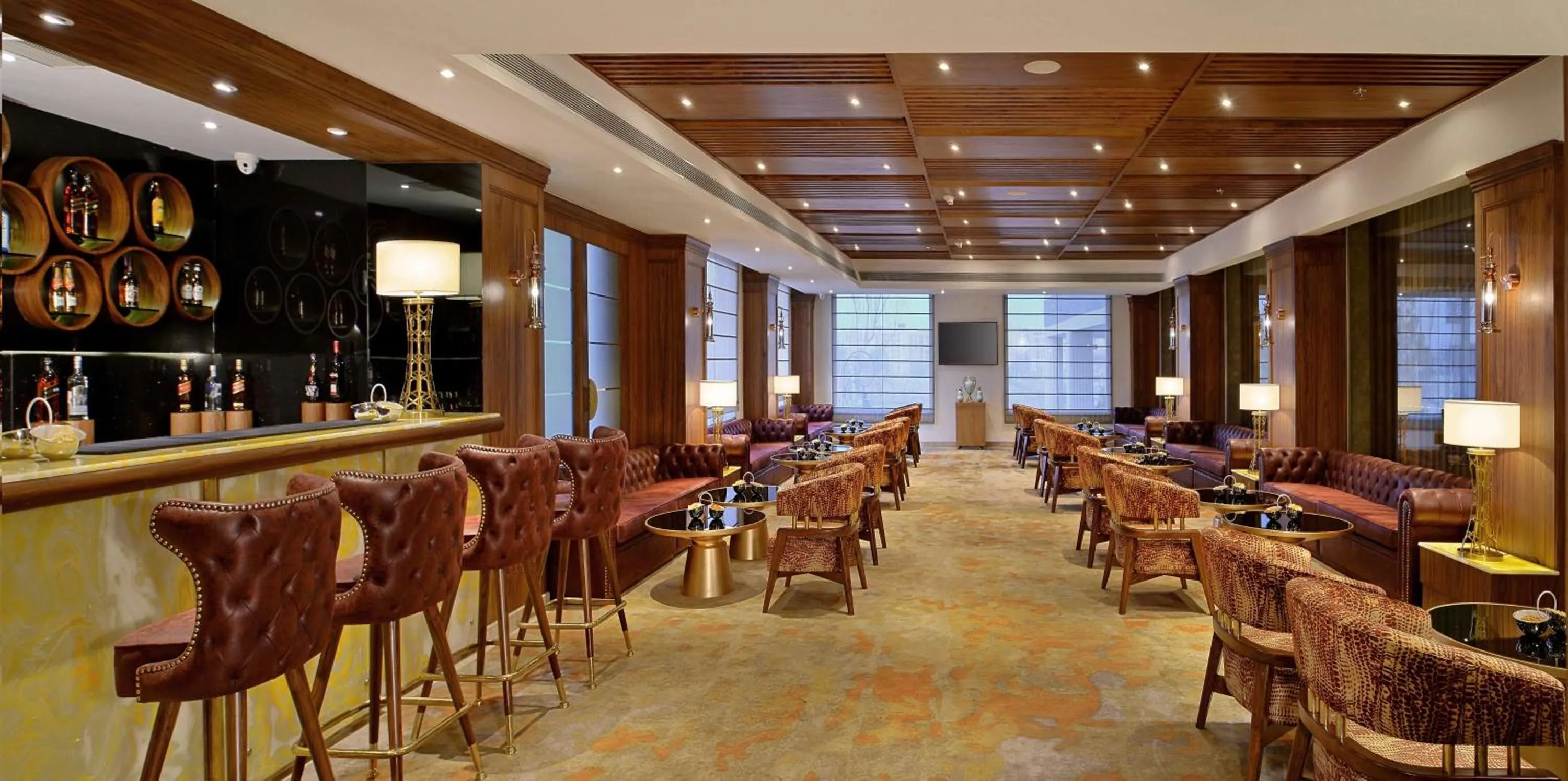 Lounge or bar in Radisson Chandigarh Zirakpur