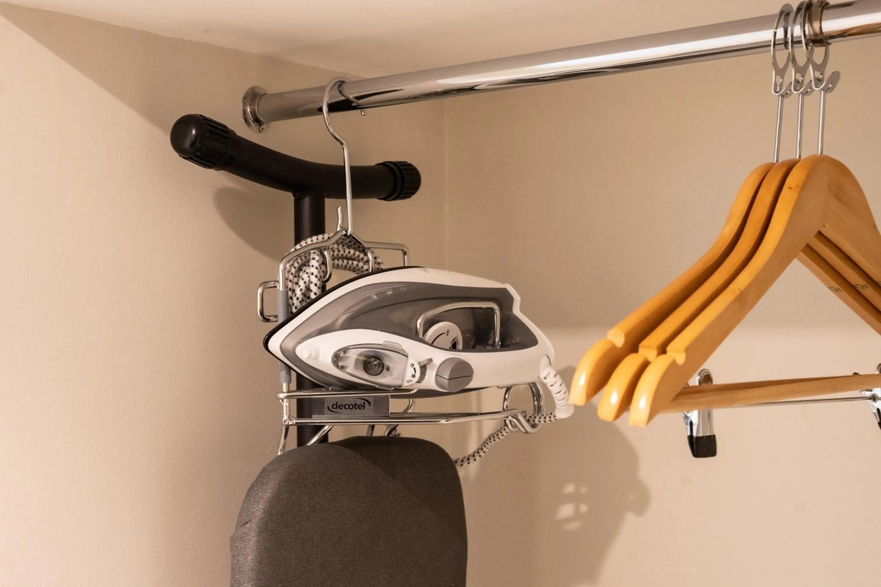 Decorative detail in Almondsbury Interchange Hotel