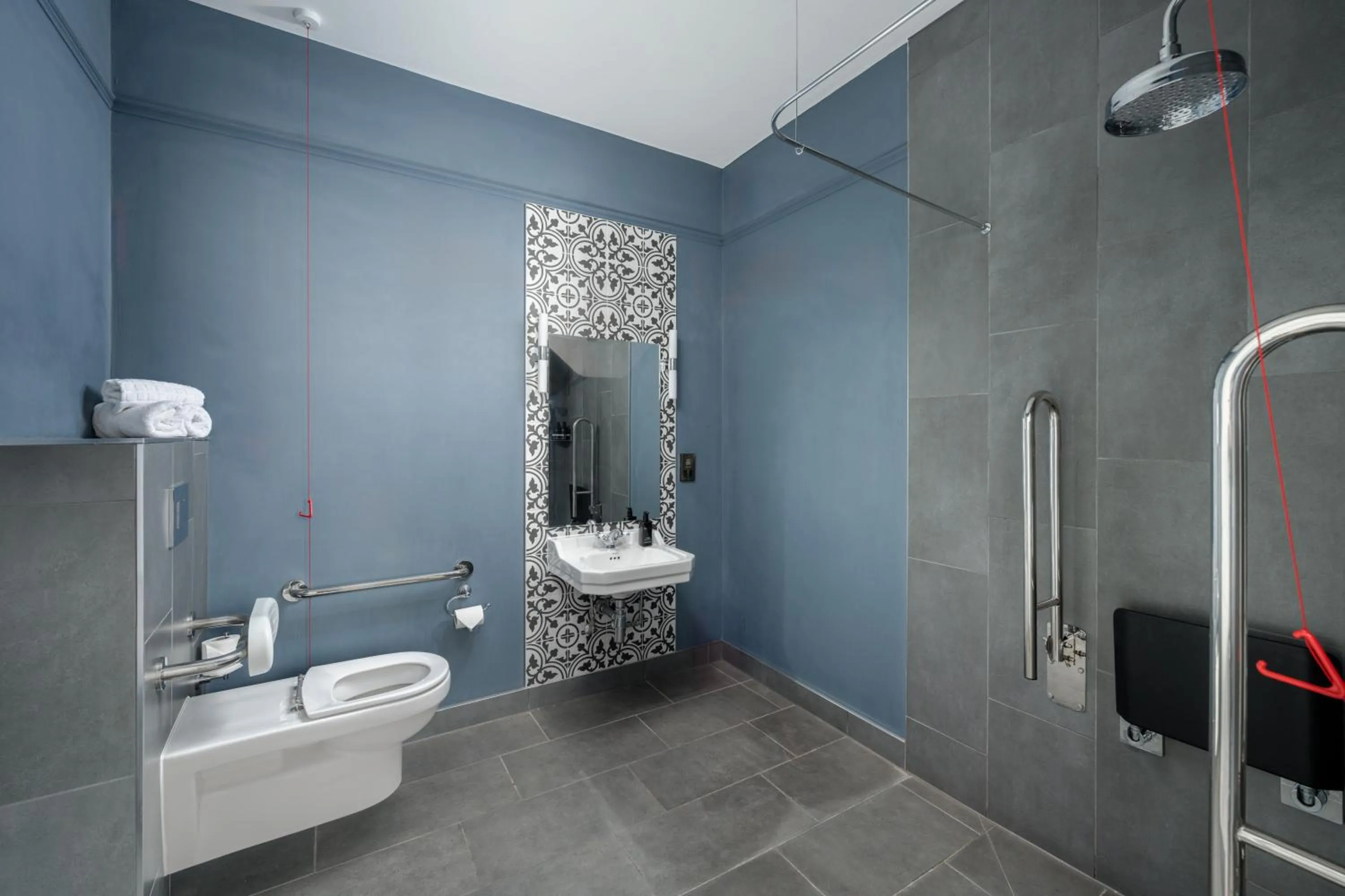 Bathroom in St Martins Lodge