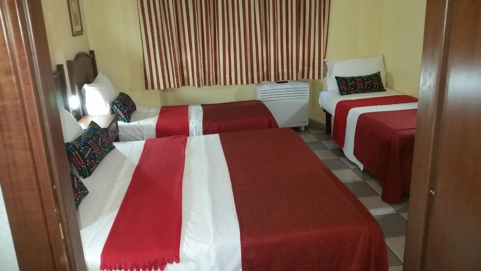 Photo of the whole room, Bed in Hotel Chopin