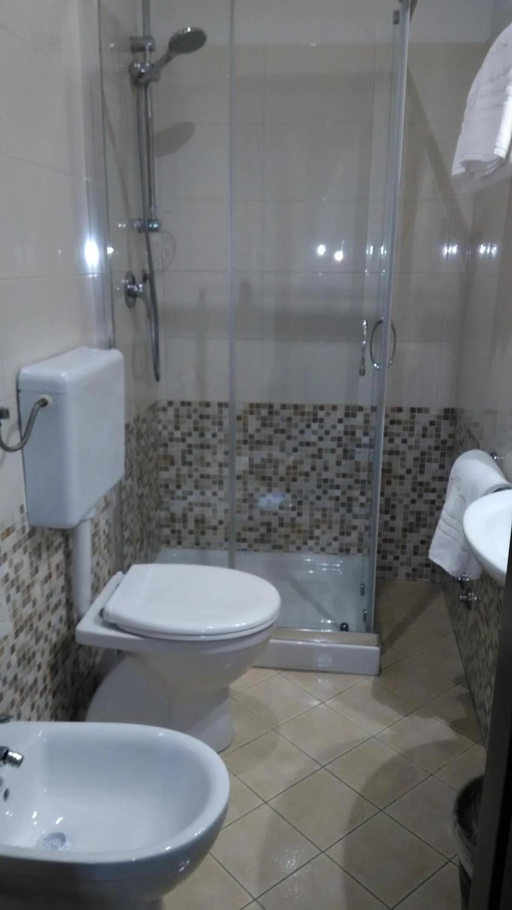 Shower in Hotel Chopin