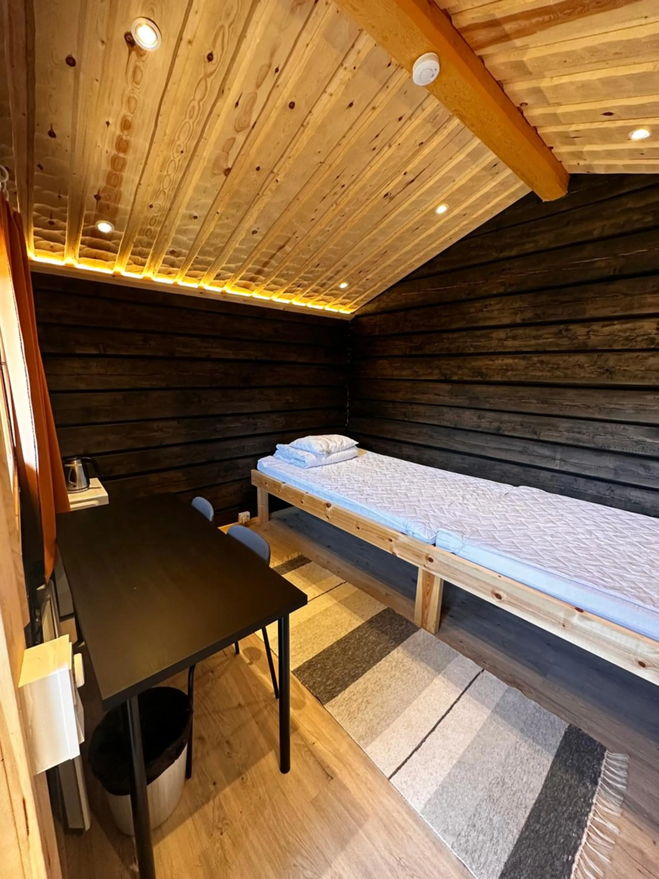 Photo of the whole room in Ivalo River Camping