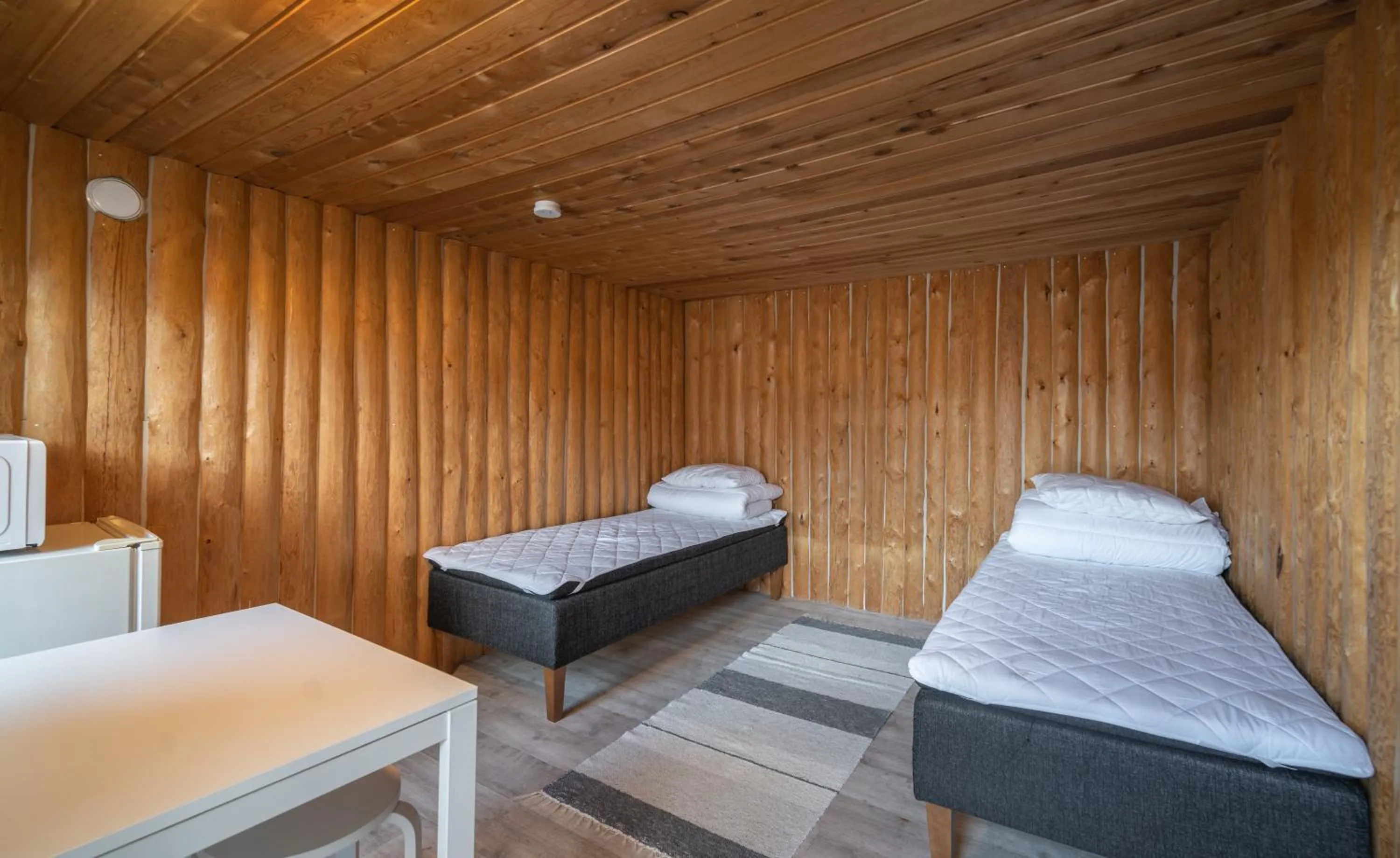 Photo of the whole room, Bed in Ivalo River Camping