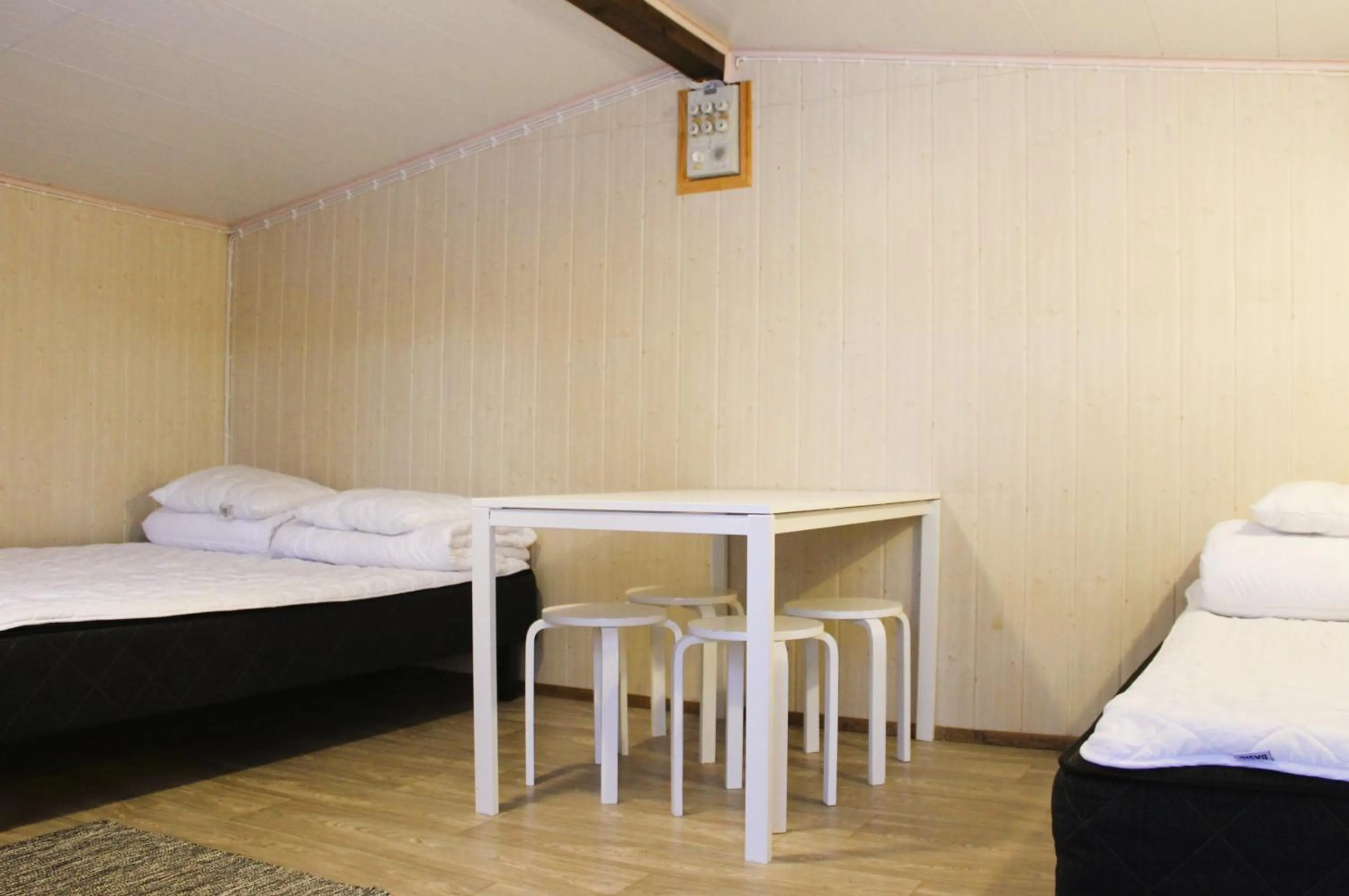 Photo of the whole room, Bed in Ivalo River Camping