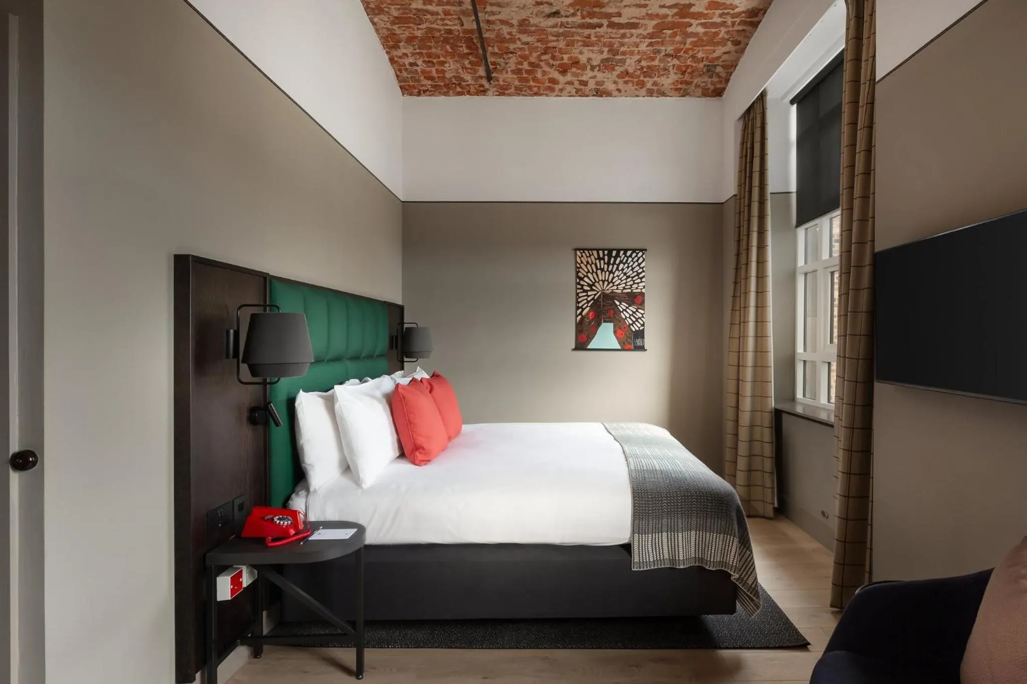 Photo of the whole room, Bed in Hotel Indigo - Dundee by IHG