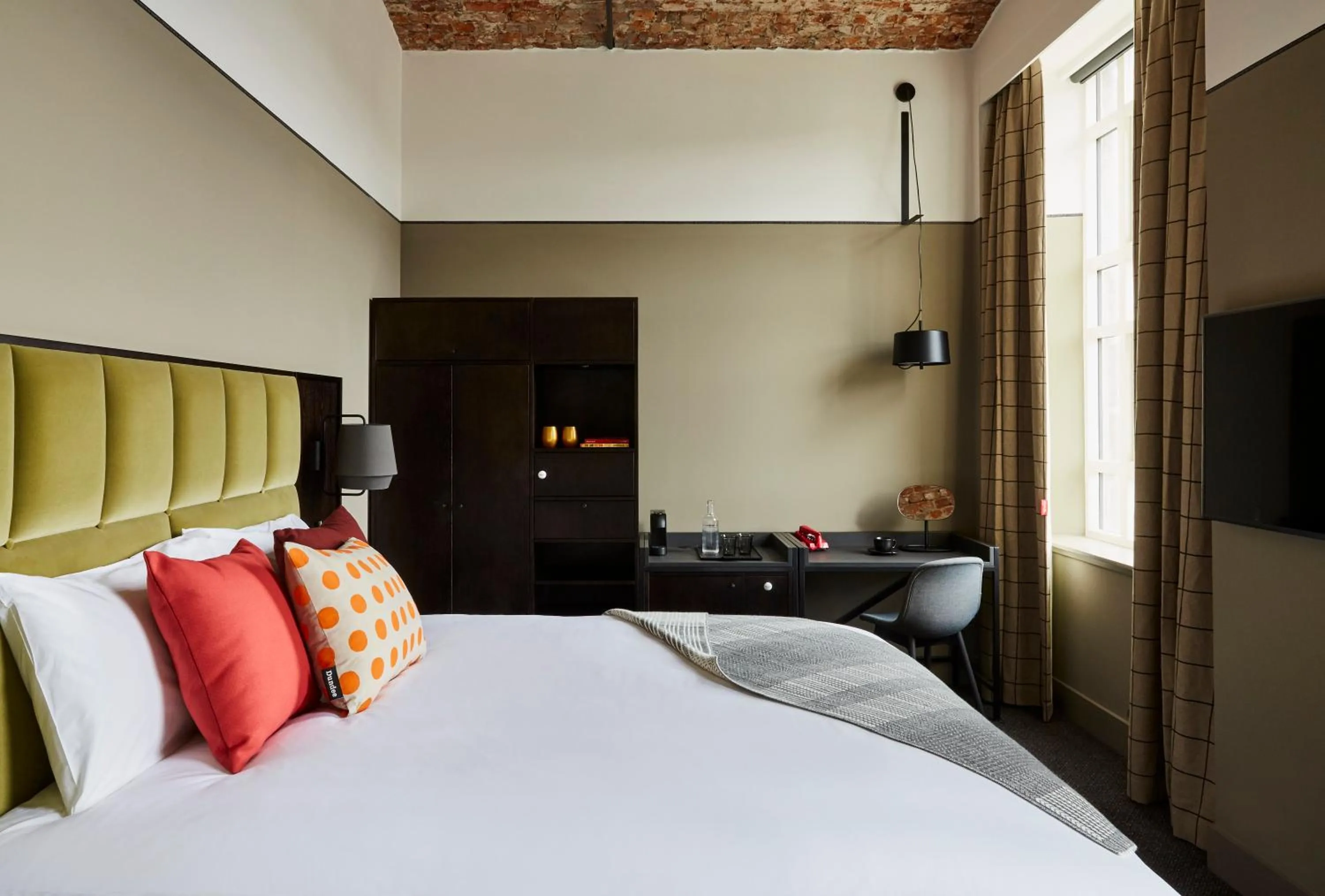 Photo of the whole room, Bed in Hotel Indigo - Dundee by IHG