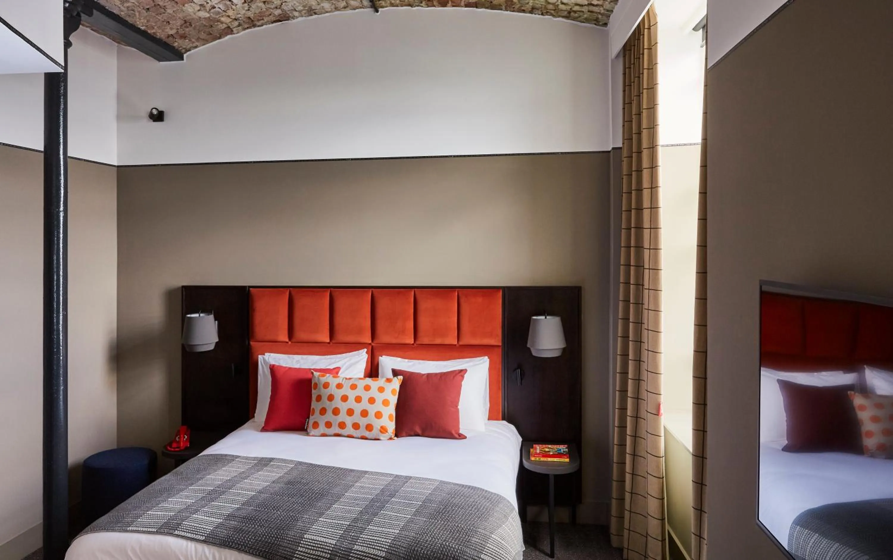 Photo of the whole room, Bed in Hotel Indigo - Dundee by IHG