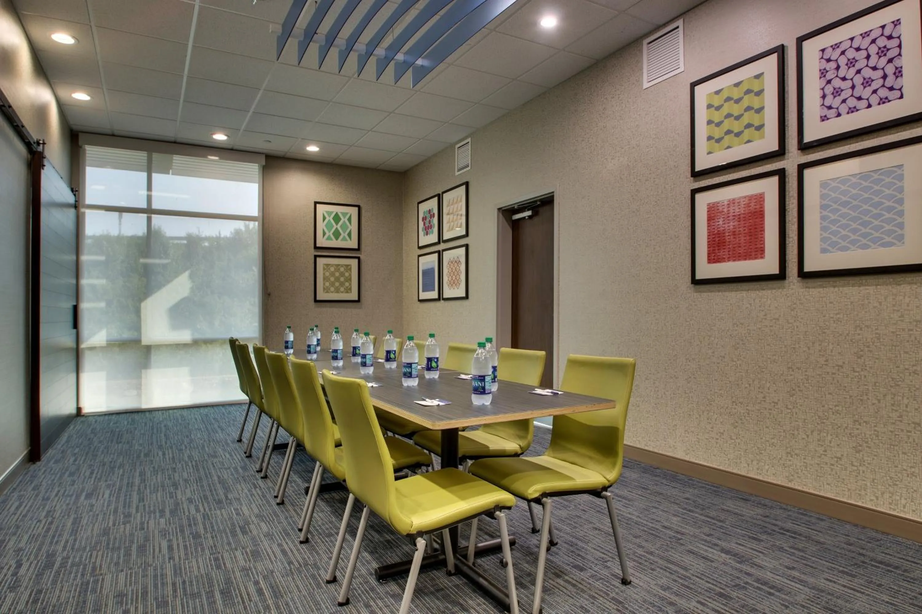 Meeting/conference room in Holiday Inn Express - Lexington East - Winchester by IHG