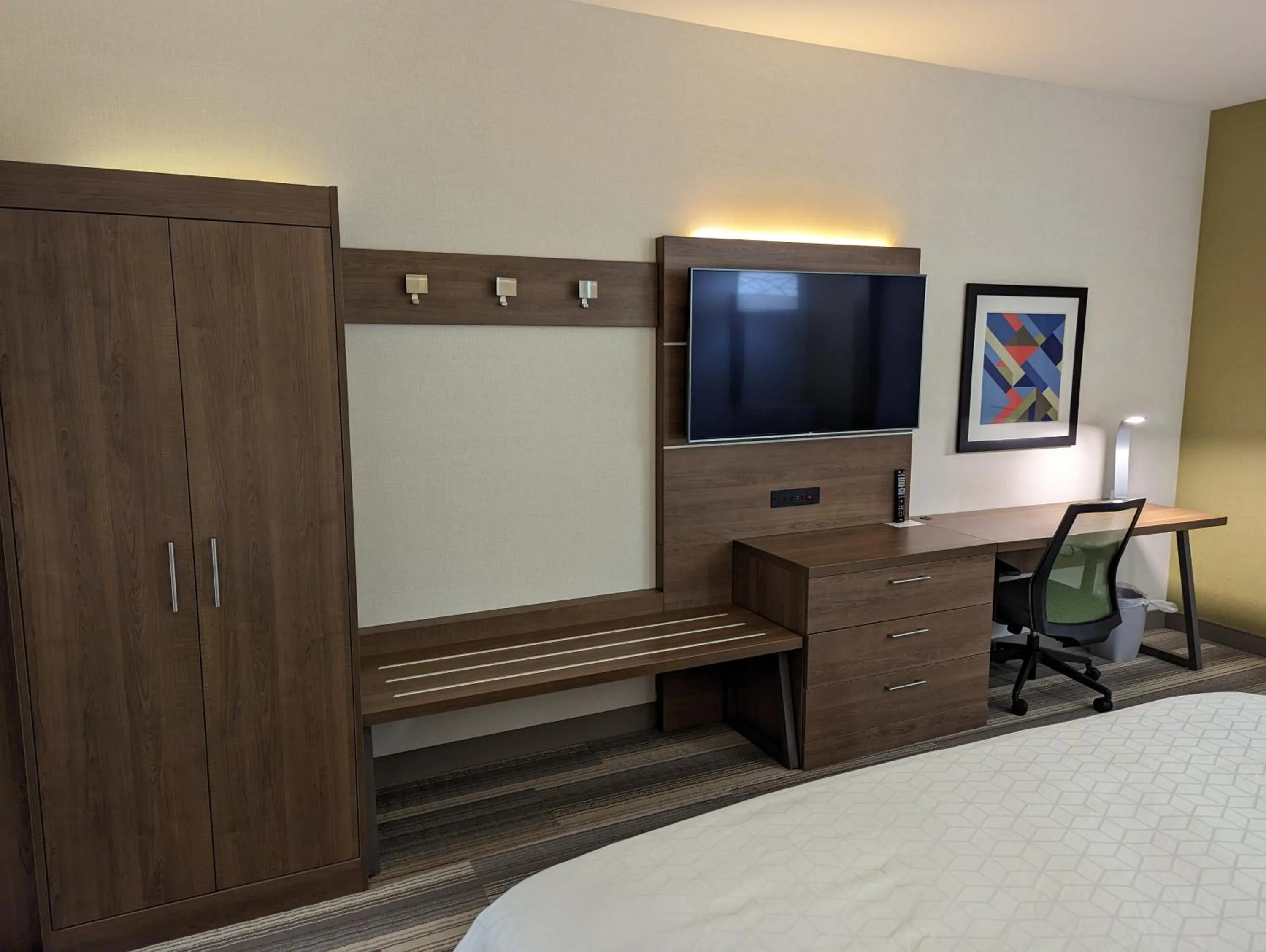 TV and multimedia, Bed in Holiday Inn Express - Lexington East - Winchester by IHG