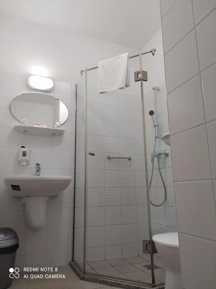 Shower in Campus Hotel