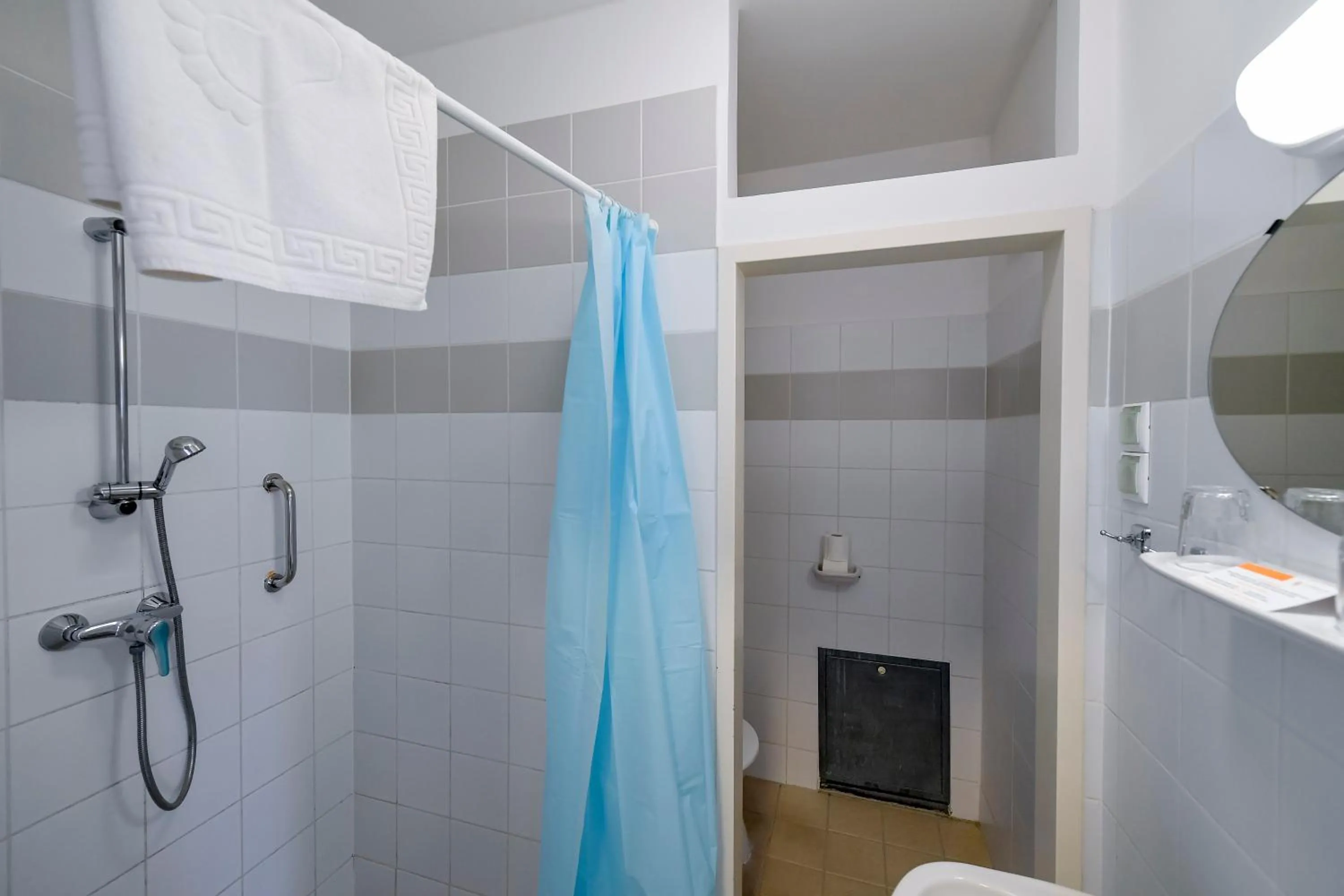 Shower in Campus Hotel