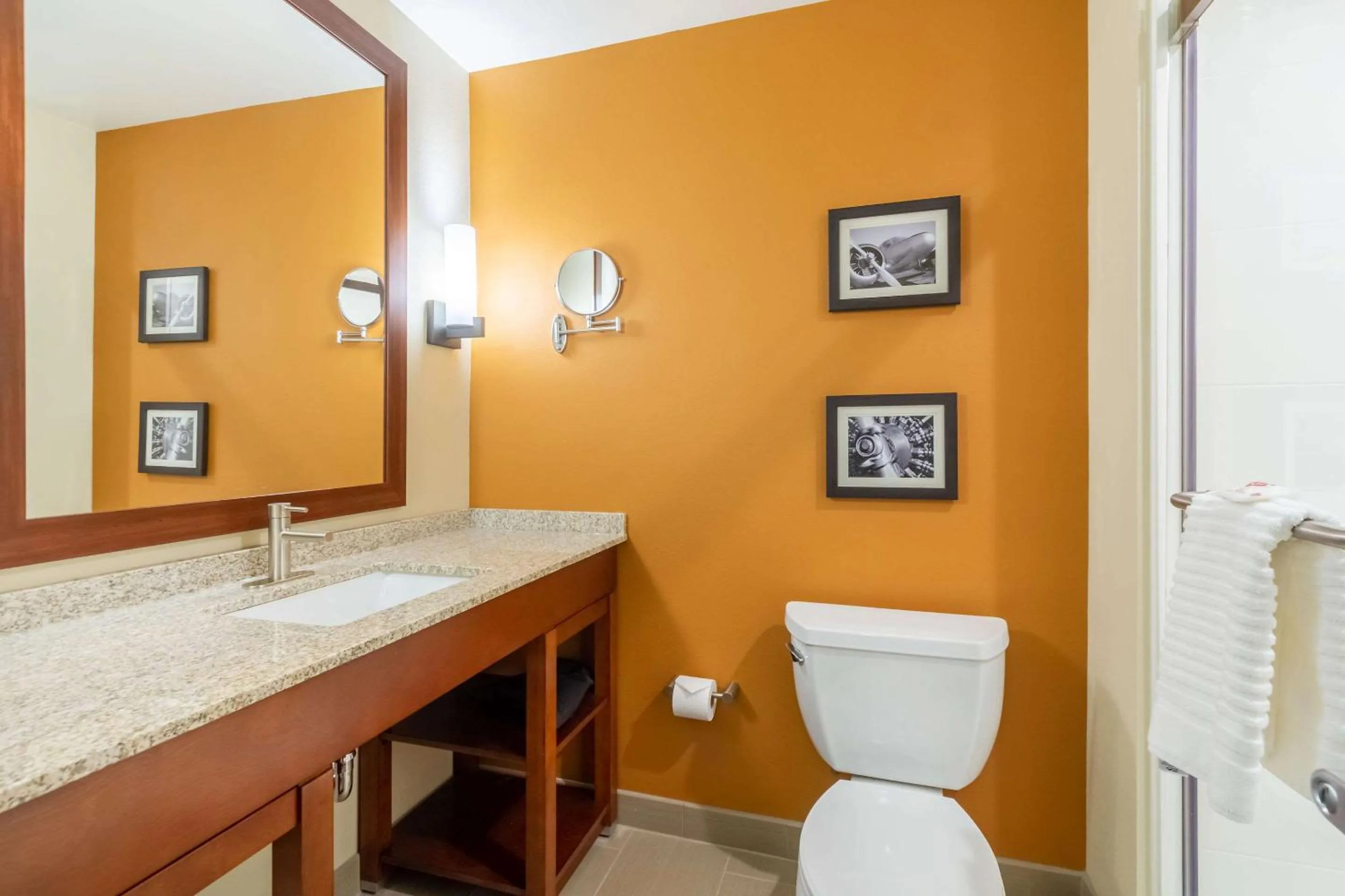 Photo of the whole room in Comfort Inn & Suites - Harrisburg Airport - Hershey South