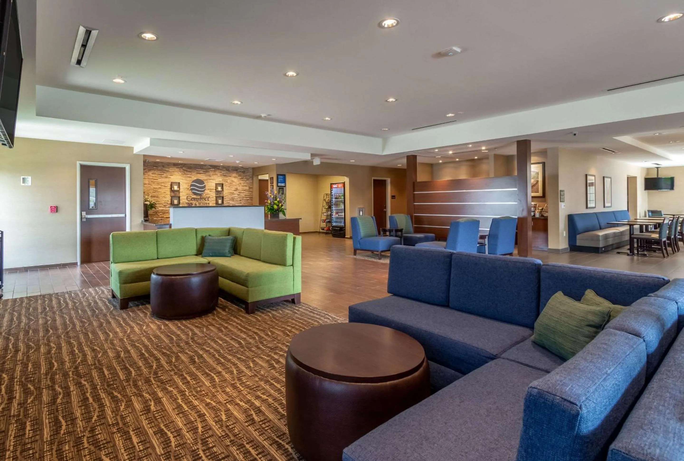 Lobby or reception in Comfort Inn & Suites - Harrisburg Airport - Hershey South