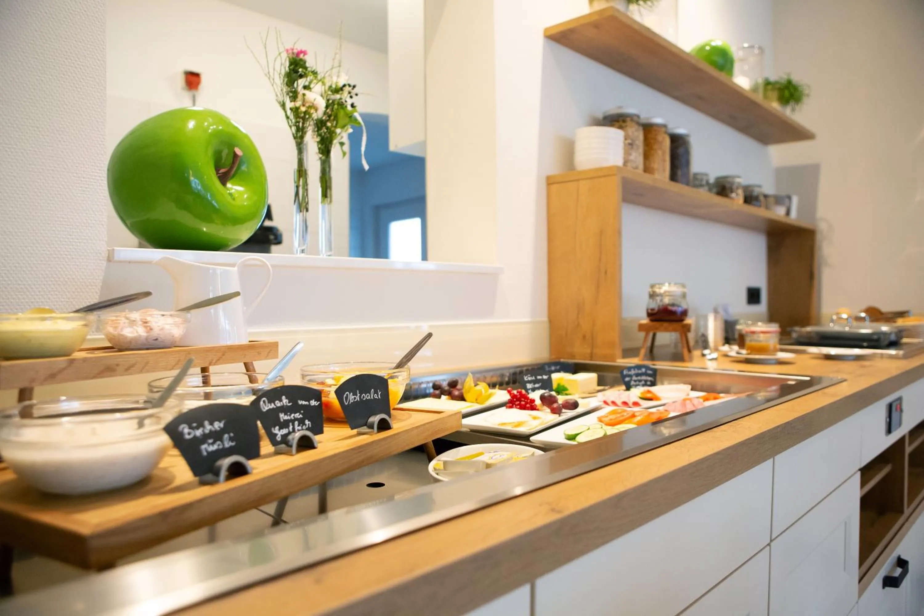 Buffet breakfast in Weinbek