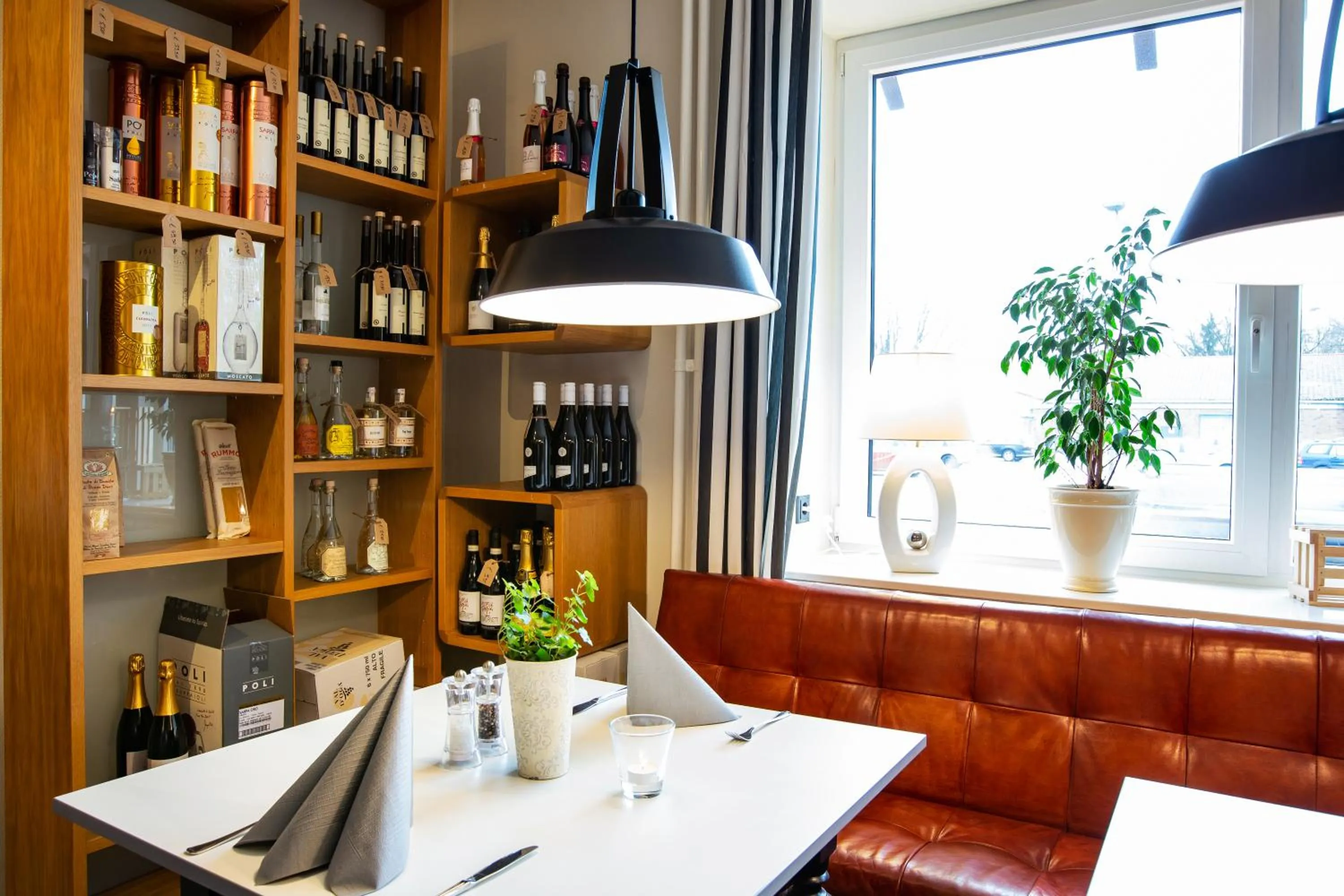 On-site shops in Weinbek