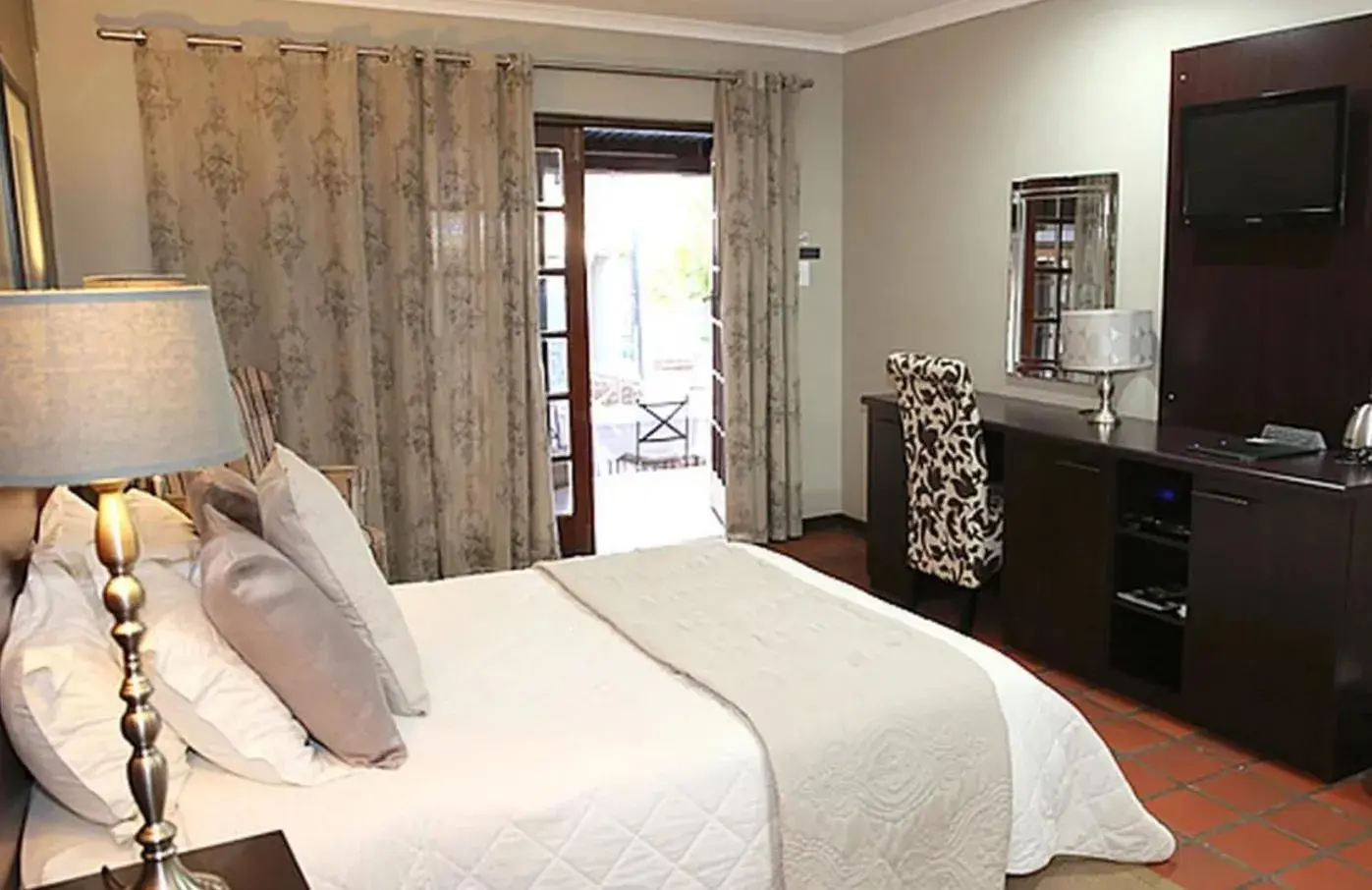 Luxury Double Room in Kakamas Hotel Luxury Double Room in Kakamas Hotel