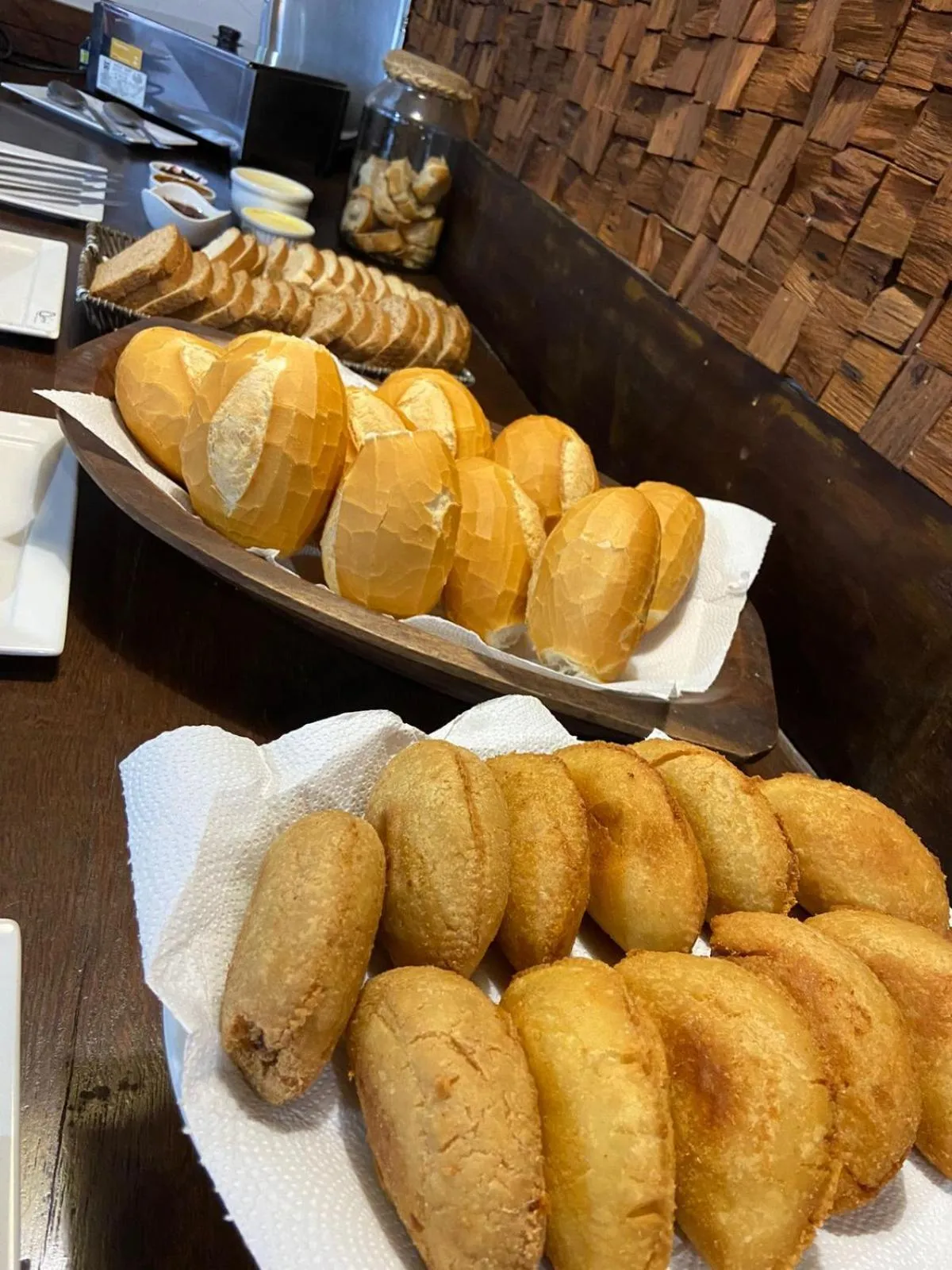 Breakfast in Vila Alaide Praia Hotel