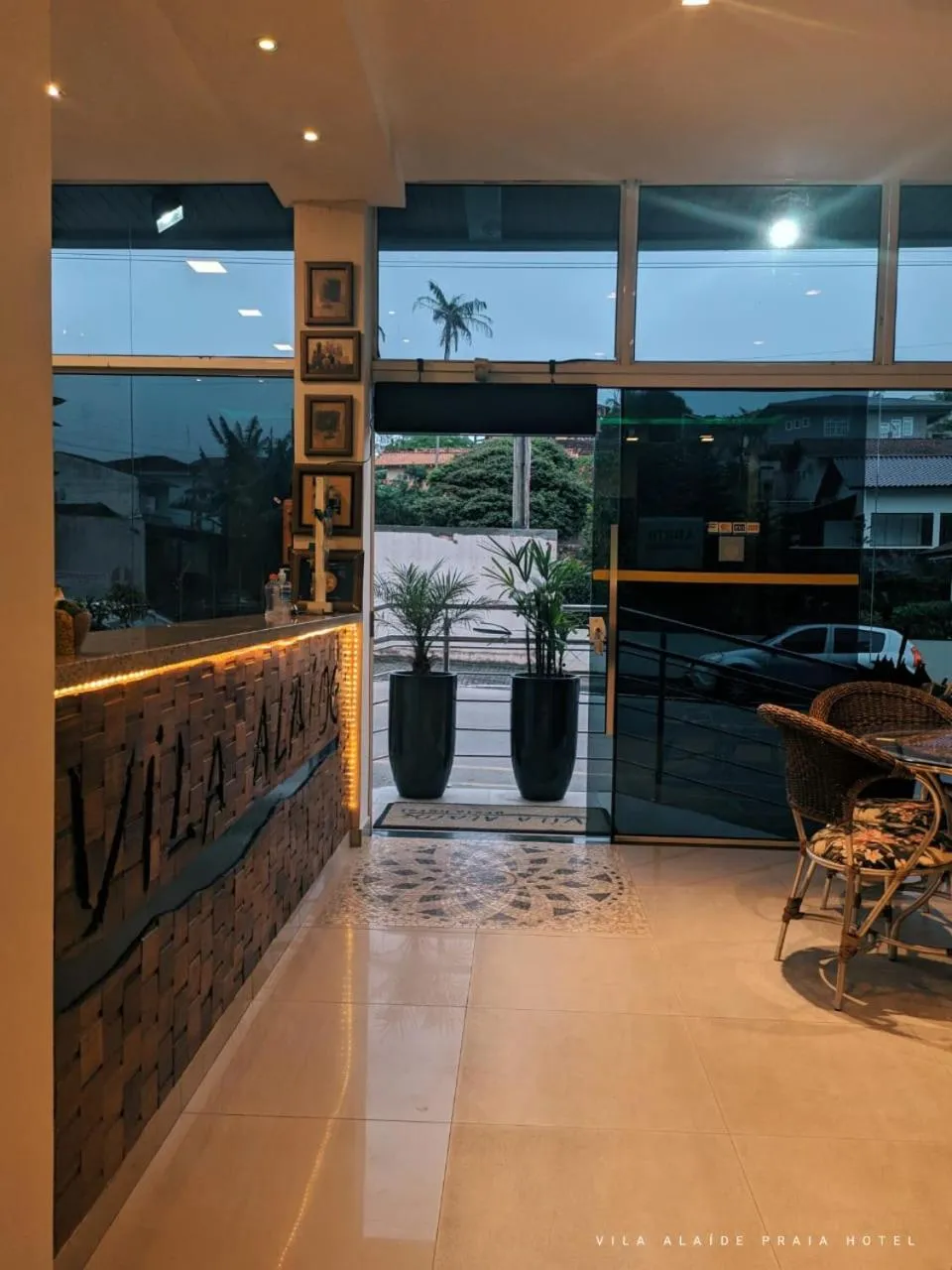 Property building in Vila Alaide Praia Hotel