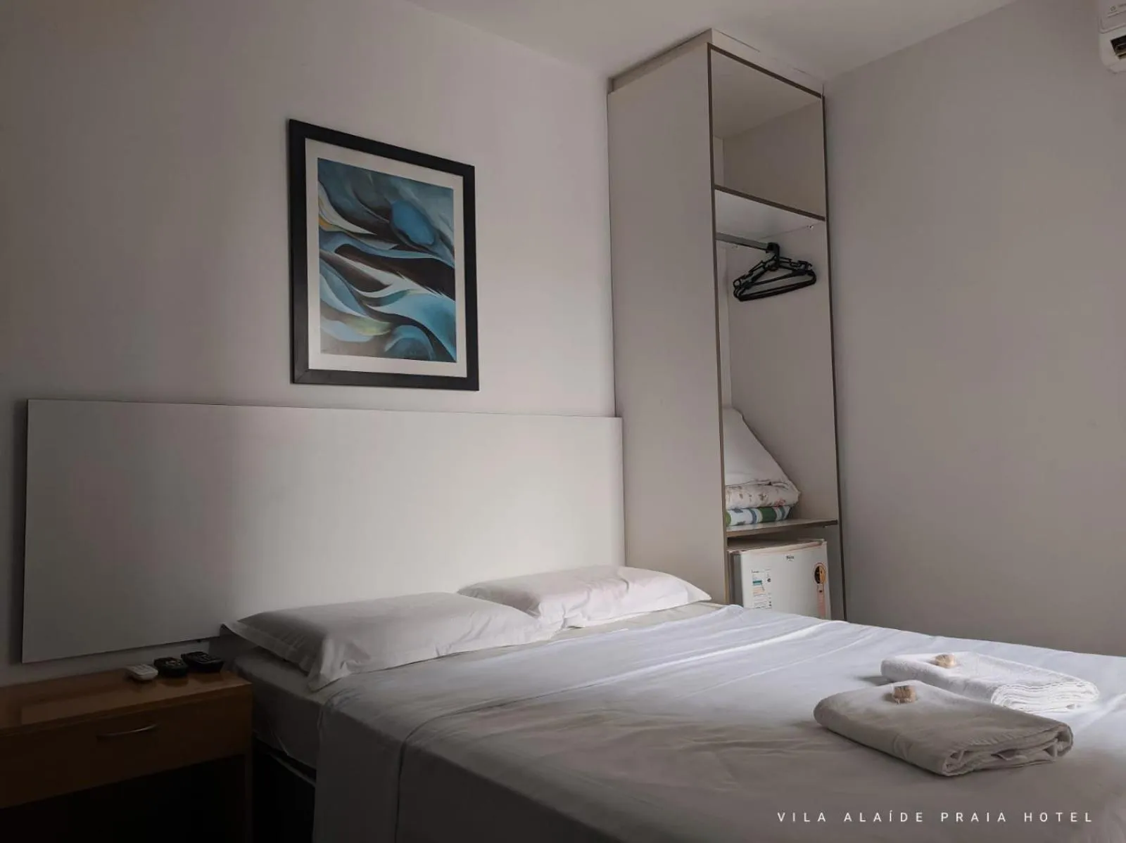 Bed in Vila Alaide Praia Hotel