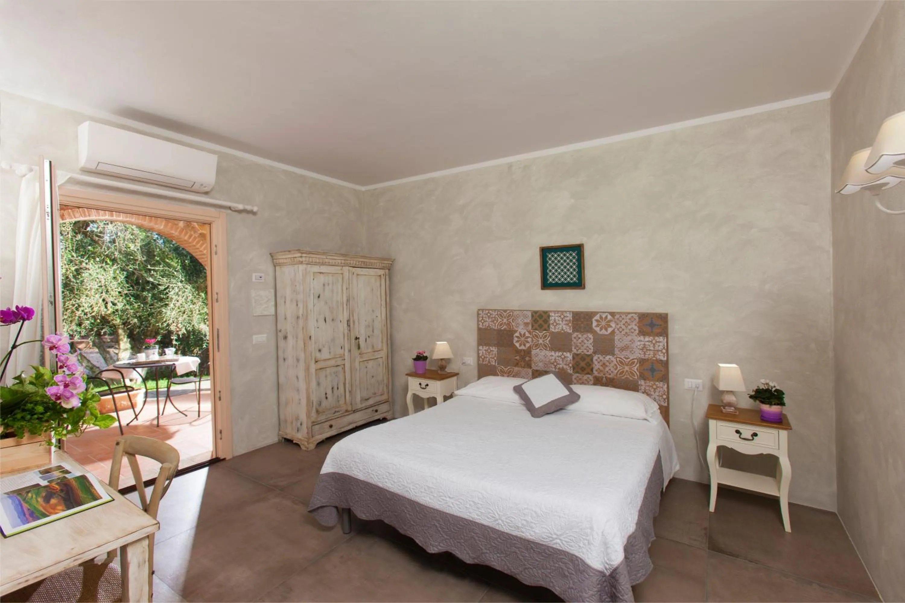 Bedroom, Bed in Bio Agriturismo Le Cascatelle