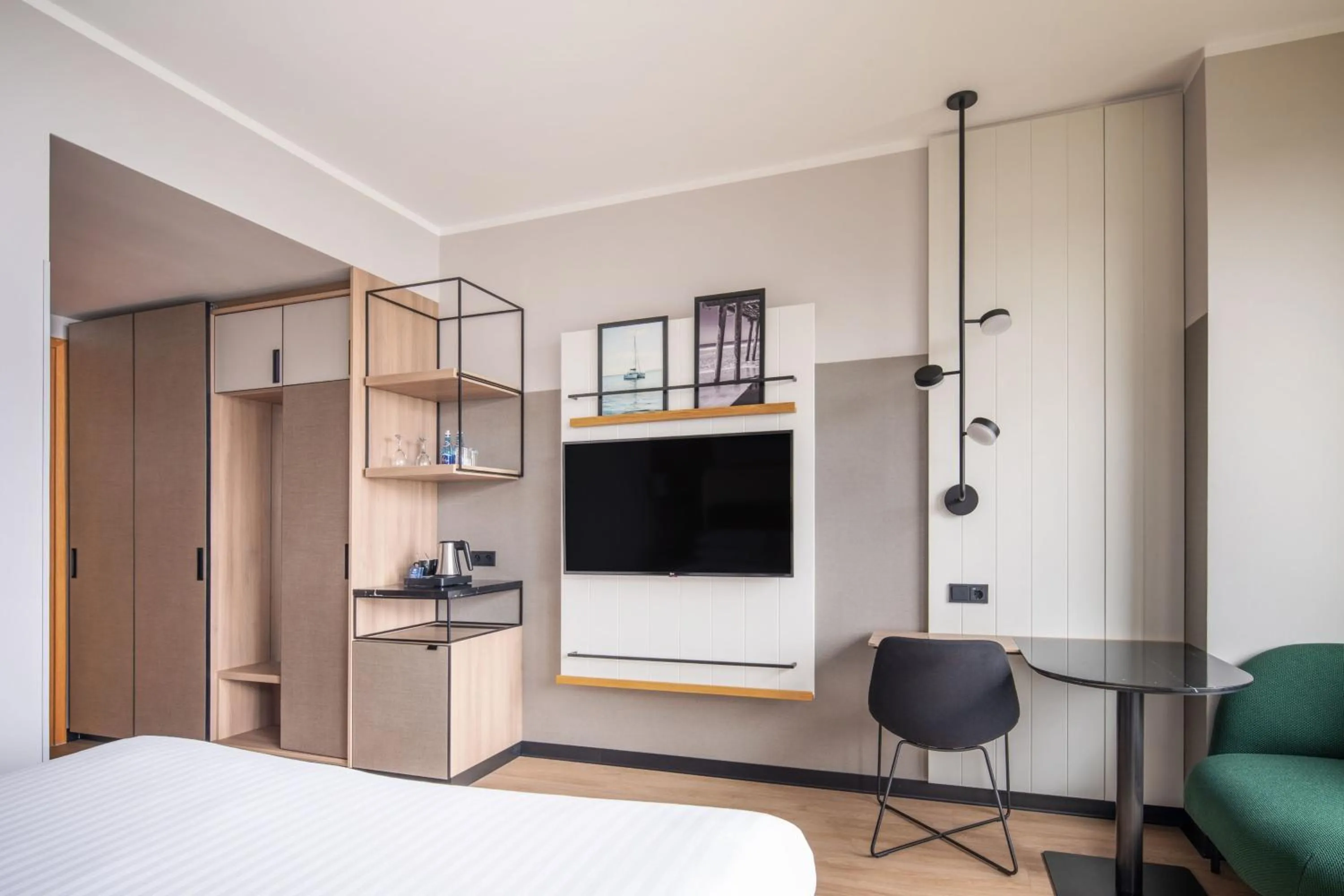 Photo of the whole room, Bed in Sopot Marriott Resort & Spa