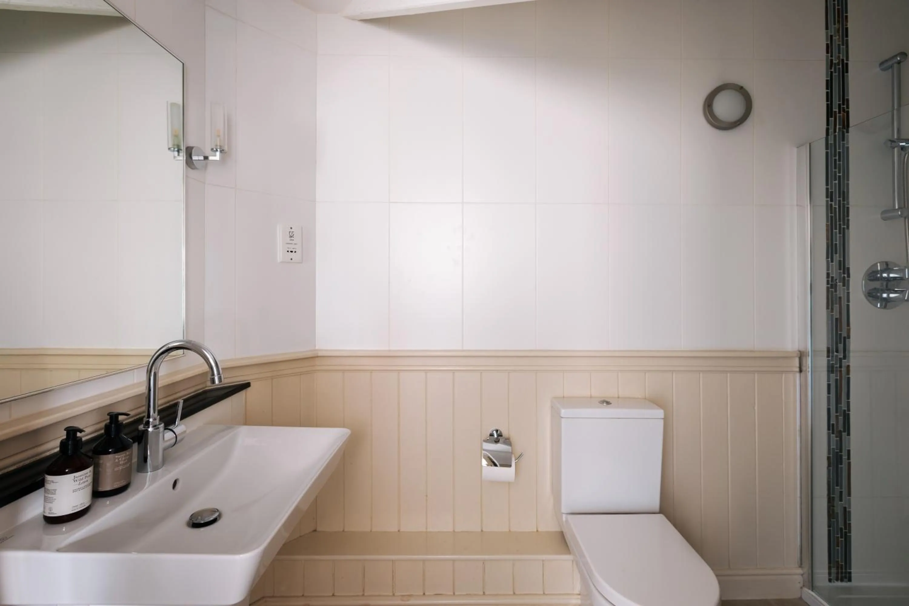 Bathroom in The Fell Hotel